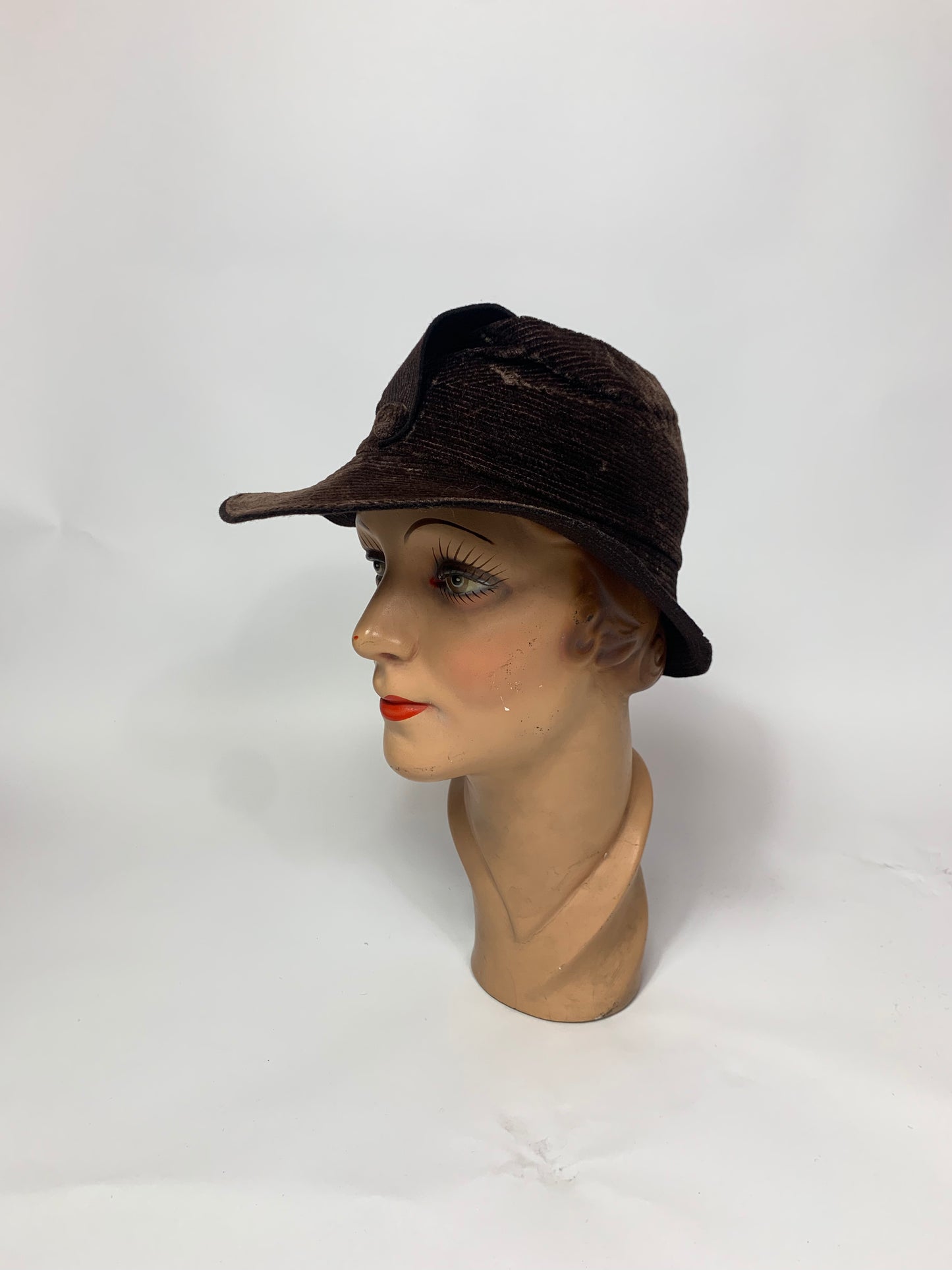 Original 1930’s Beautiful Velvet & Felt hat - dark brown