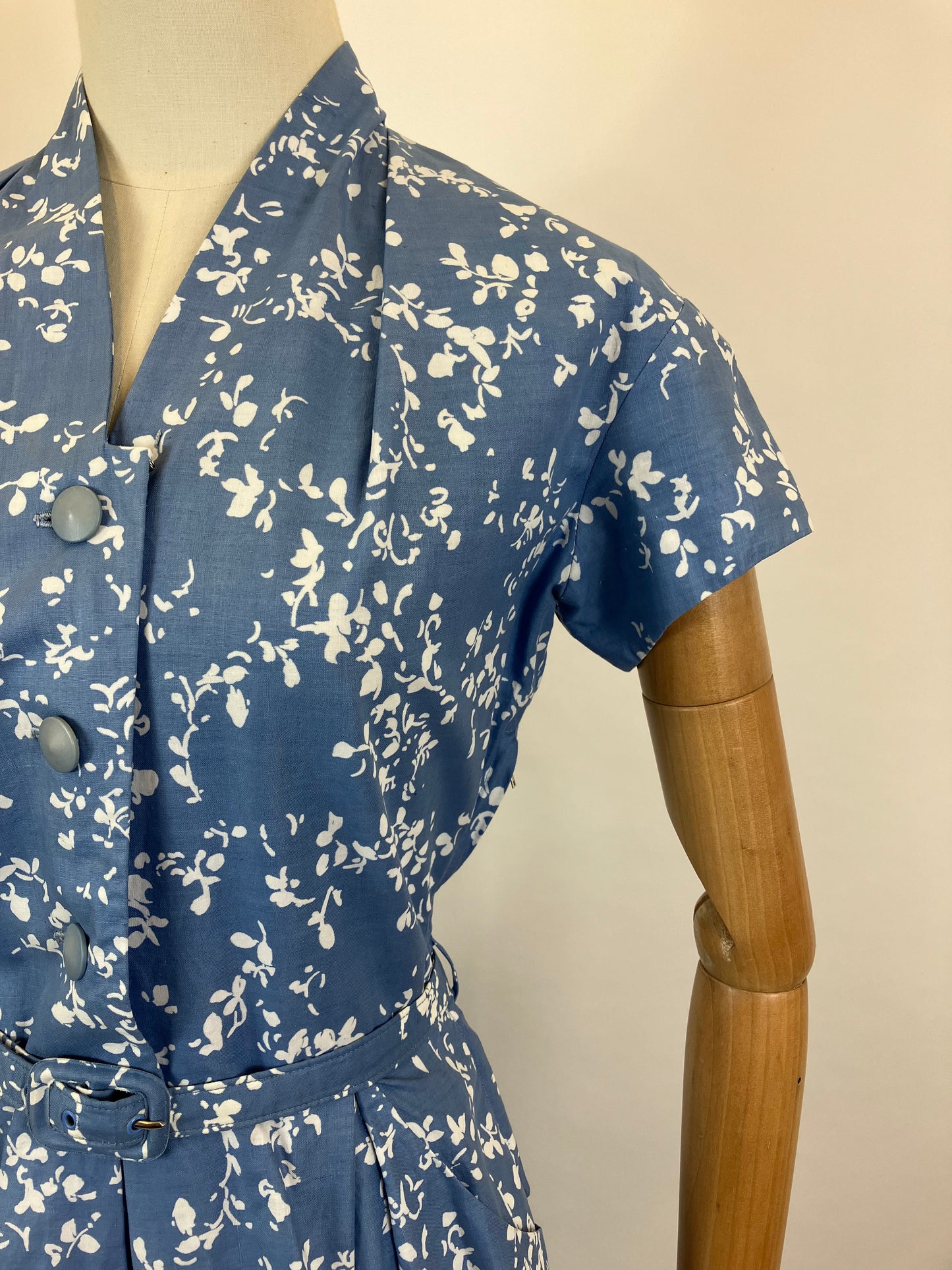 Original 1940’s/ 1950’s Cotton day dress - in Powder Blue