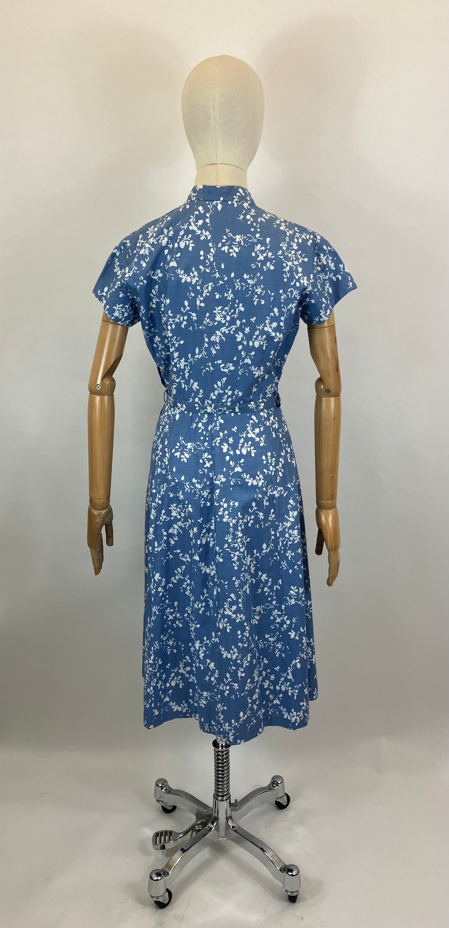 Original 1940’s/ 1950’s Cotton day dress - in Powder Blue