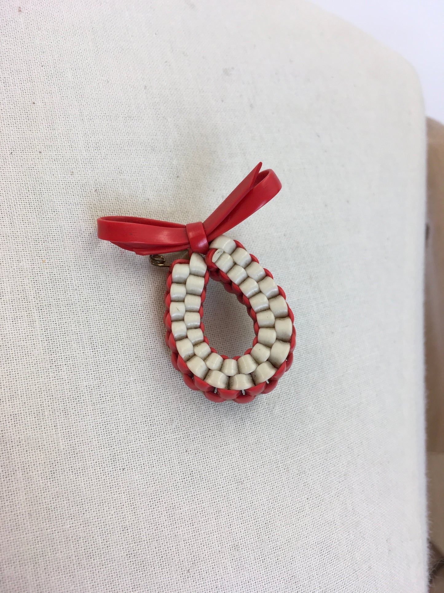 Original 1940’s Make Do and Mend Telephone Cord Brooch - In Red and White