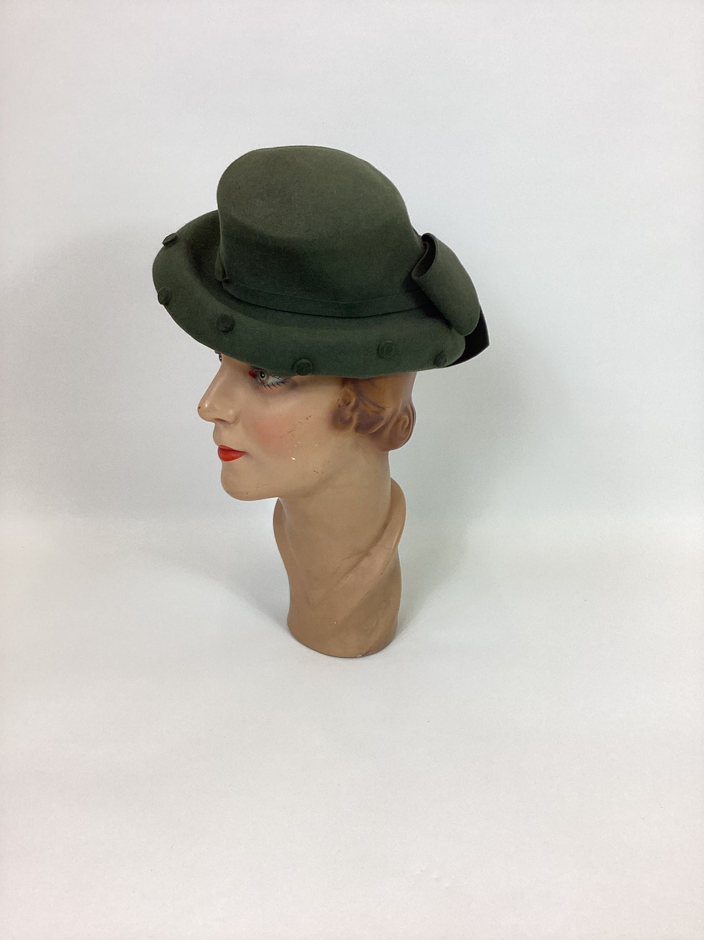 Original 1940’s Sensational Topper Hat - In A Deep Olive Green