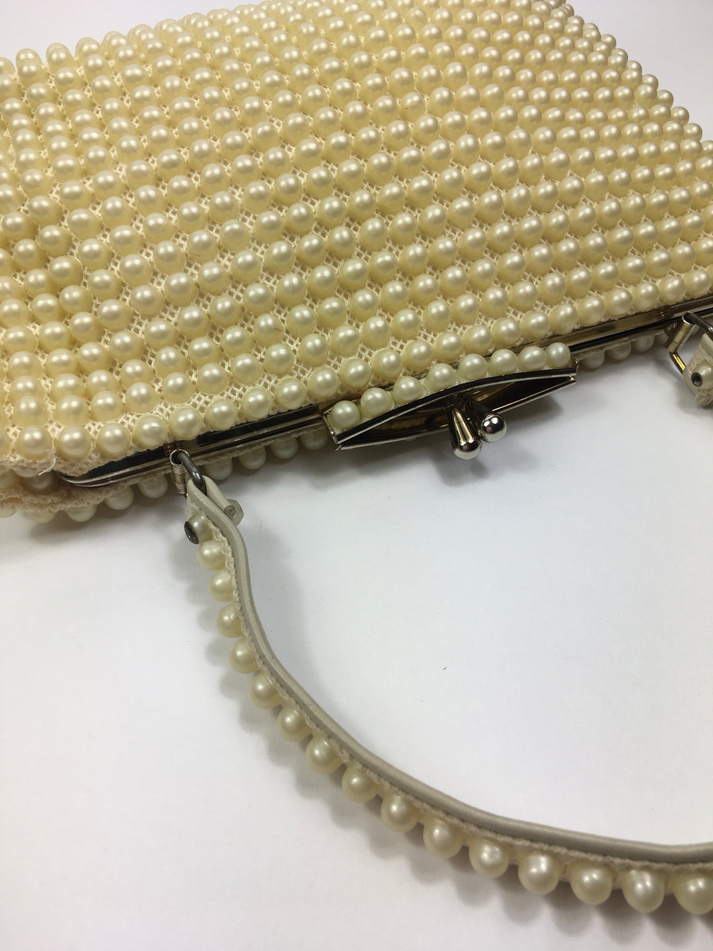 Original 1950’s Fabulous Pearly Handbag - In A Lovely Warm Cream With Internal Pocket Mirror