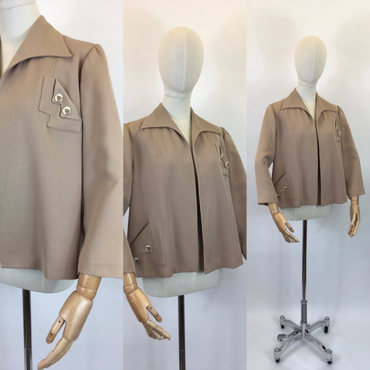 Original 1940s American Edge to Edge Swing Jacket - In a Lovely Warm Taupe