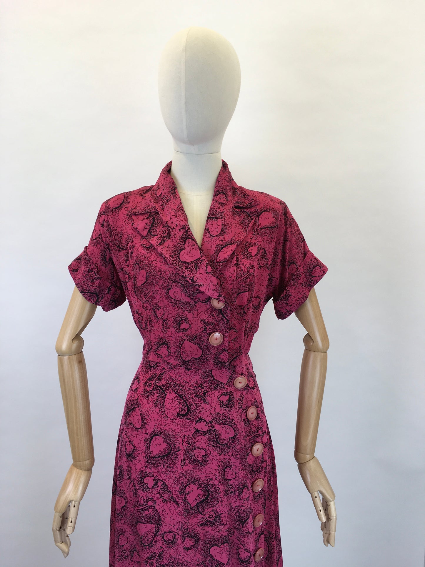 Original 1940s STUNNING Novelty Print Rayon Dress - Love Heart and key Illustrations In Rich Magenta and Black