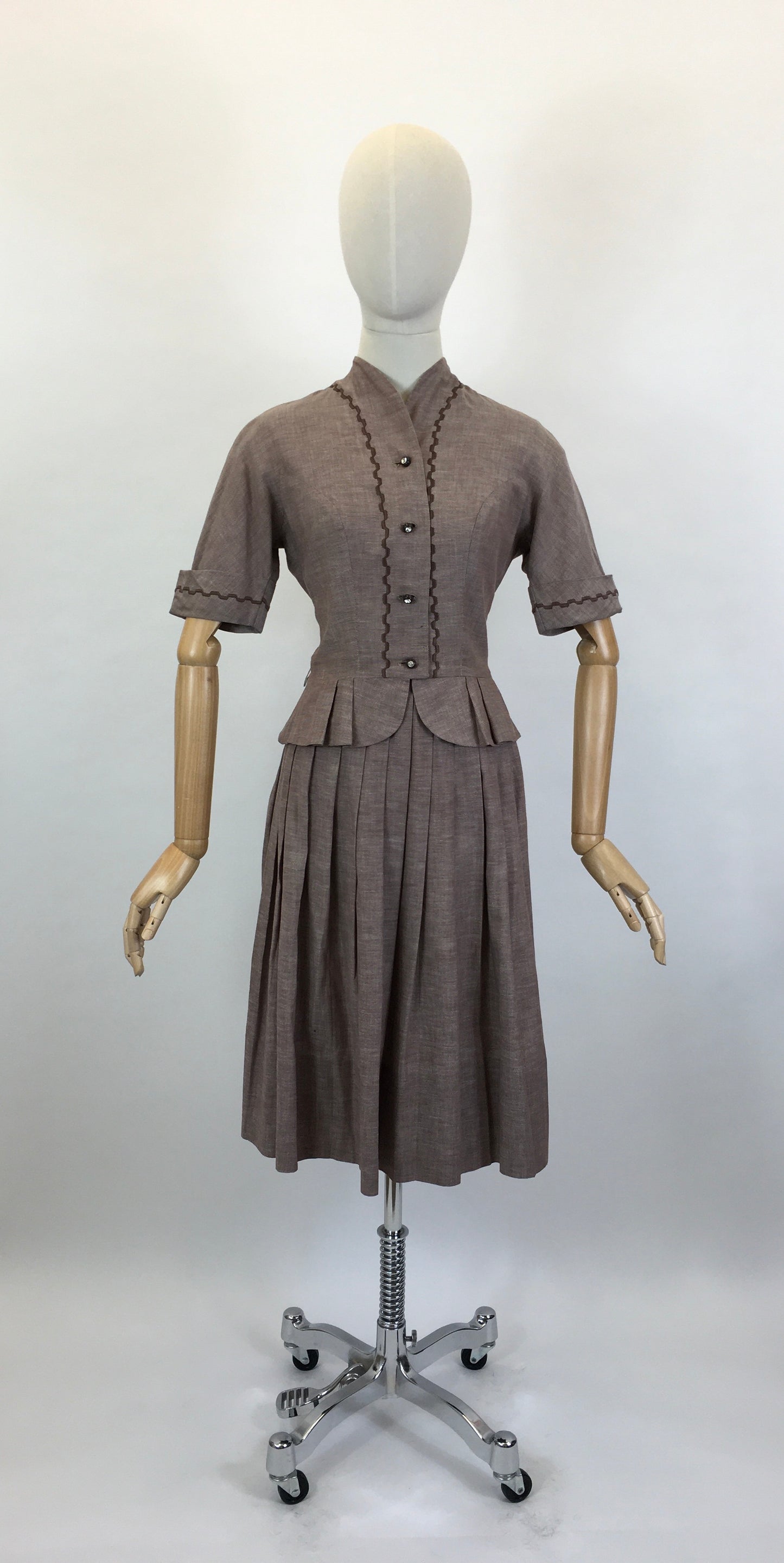 Original 1940’s Darling 2pc Summer Suit - In A Lightweight Soft Brown Cotton With Stunning Details
