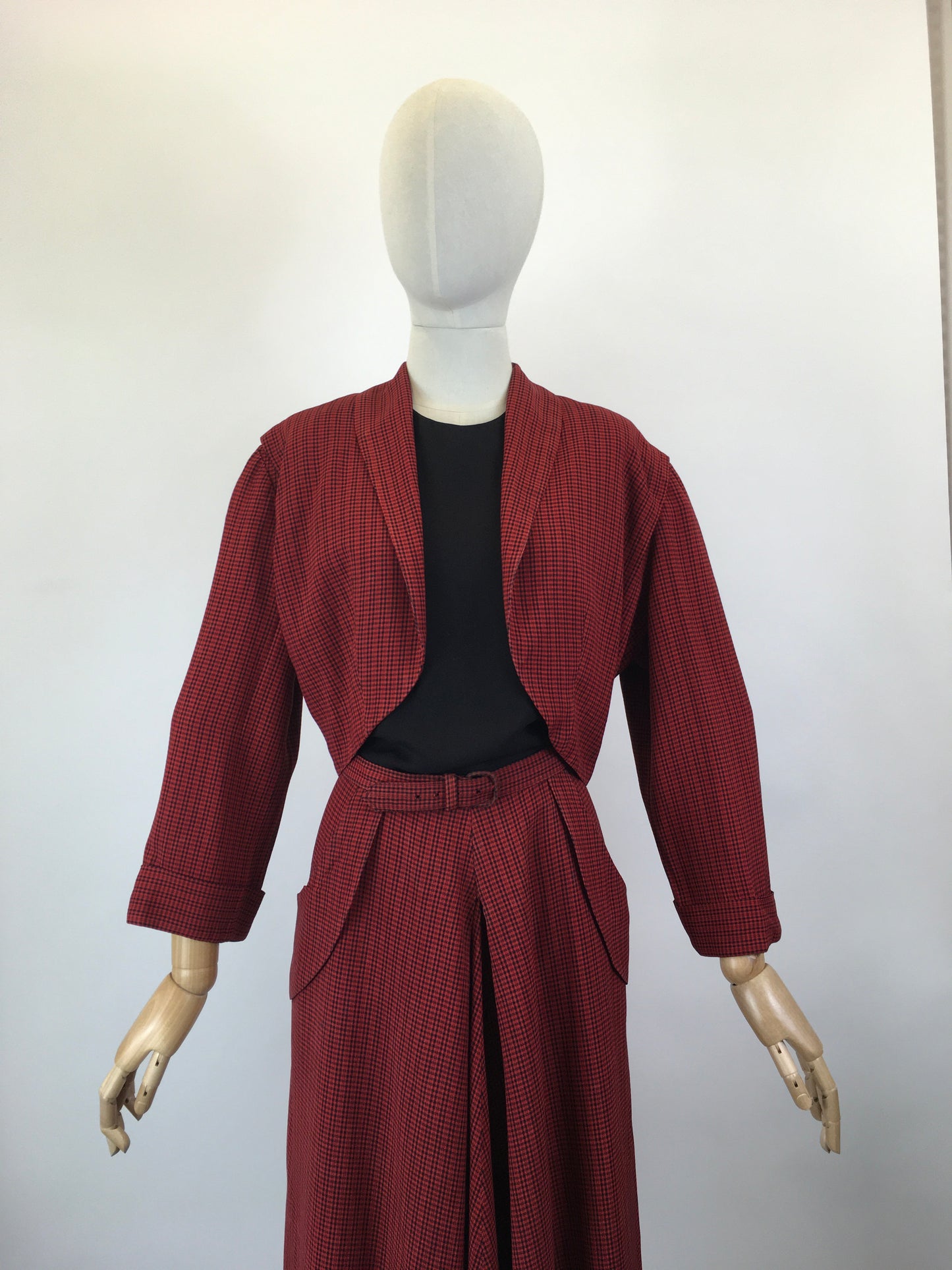 Original Late 1940’s 3 pc Set in Black and Red - By ‘ Leslie Fay ‘
