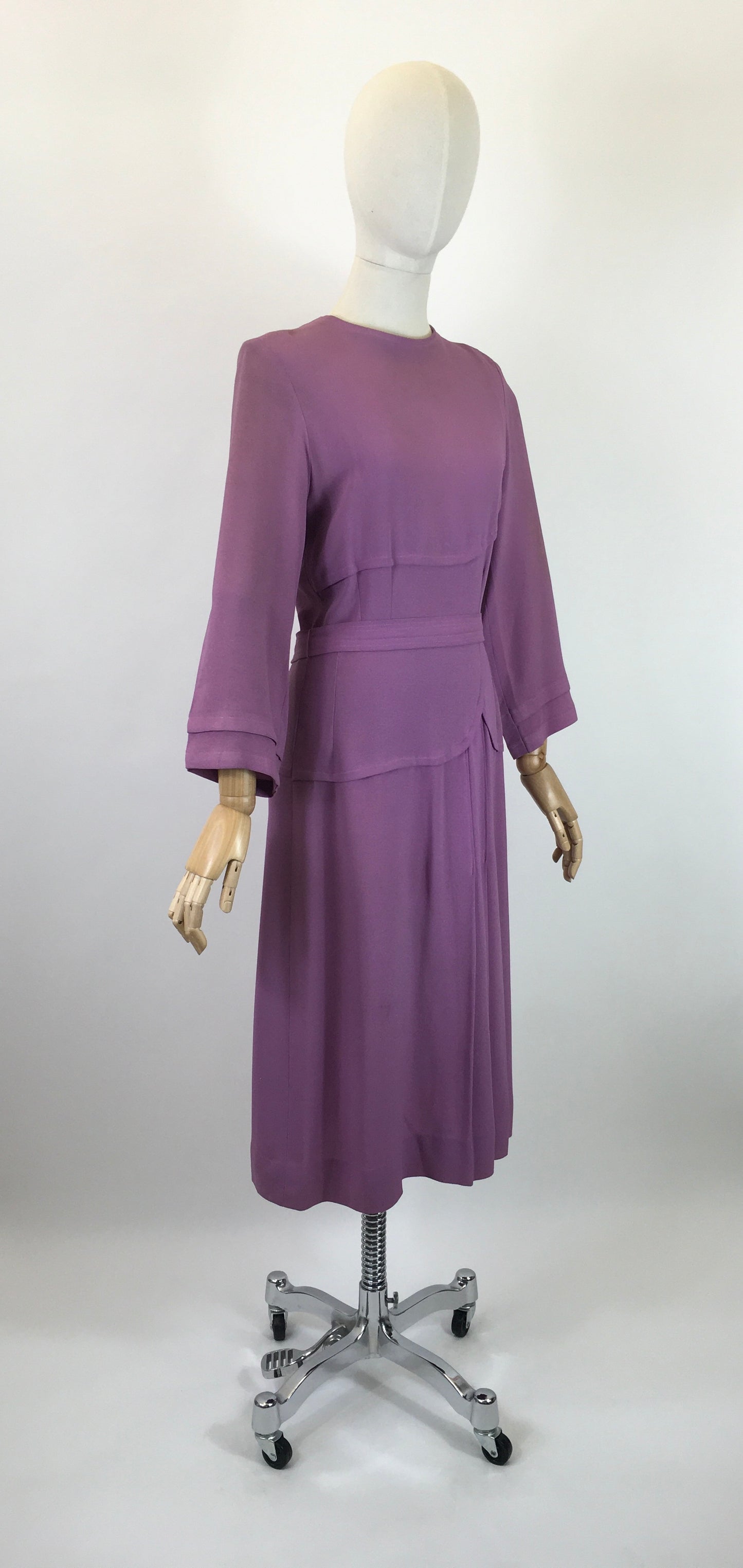 Original 1930’s Stunning Crepe Dress - In a Powdered Lilac