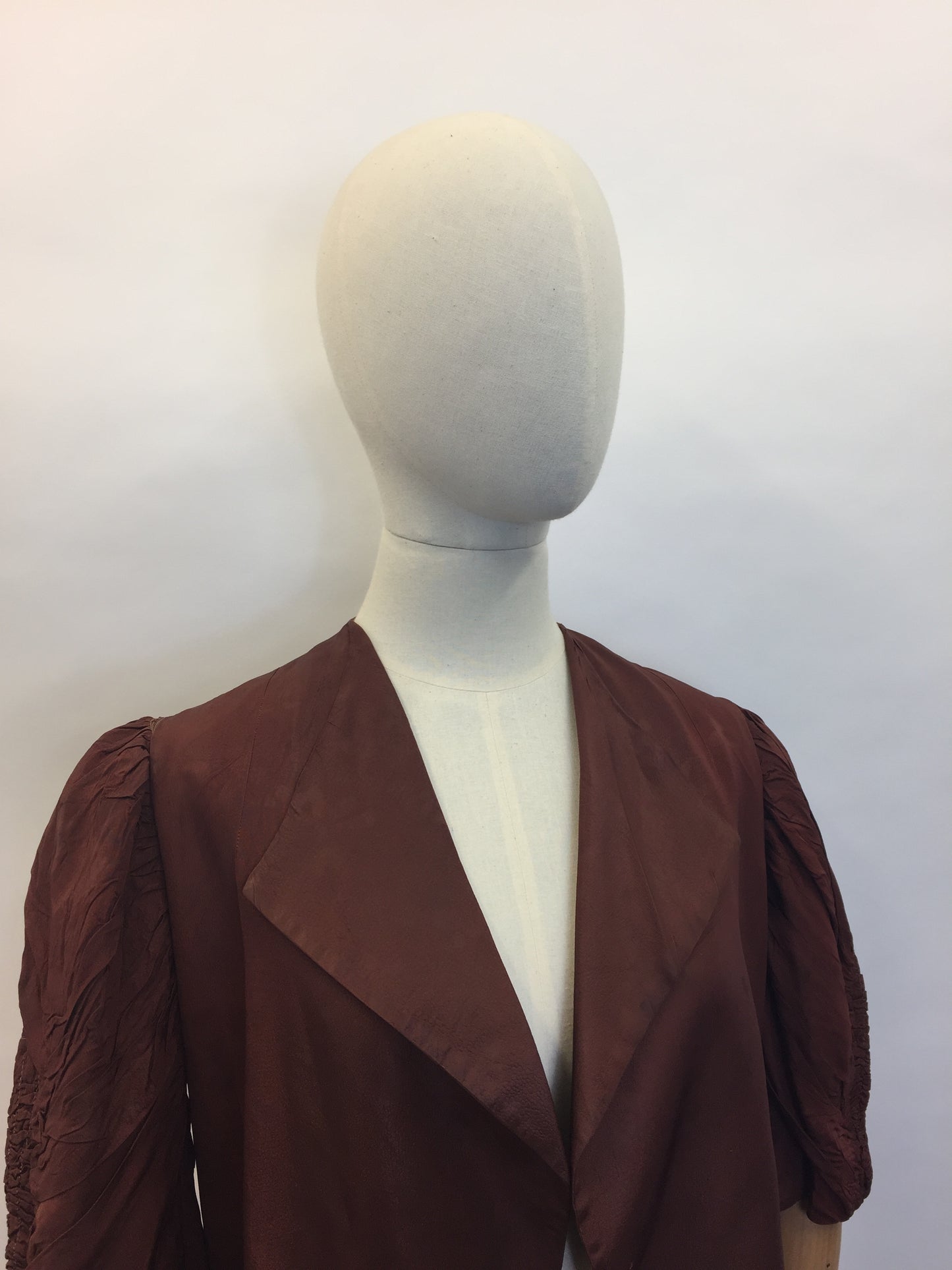 Original 1930’s Exquisite Brown Silk Jacket - Amazing Ruched sleeve detailing