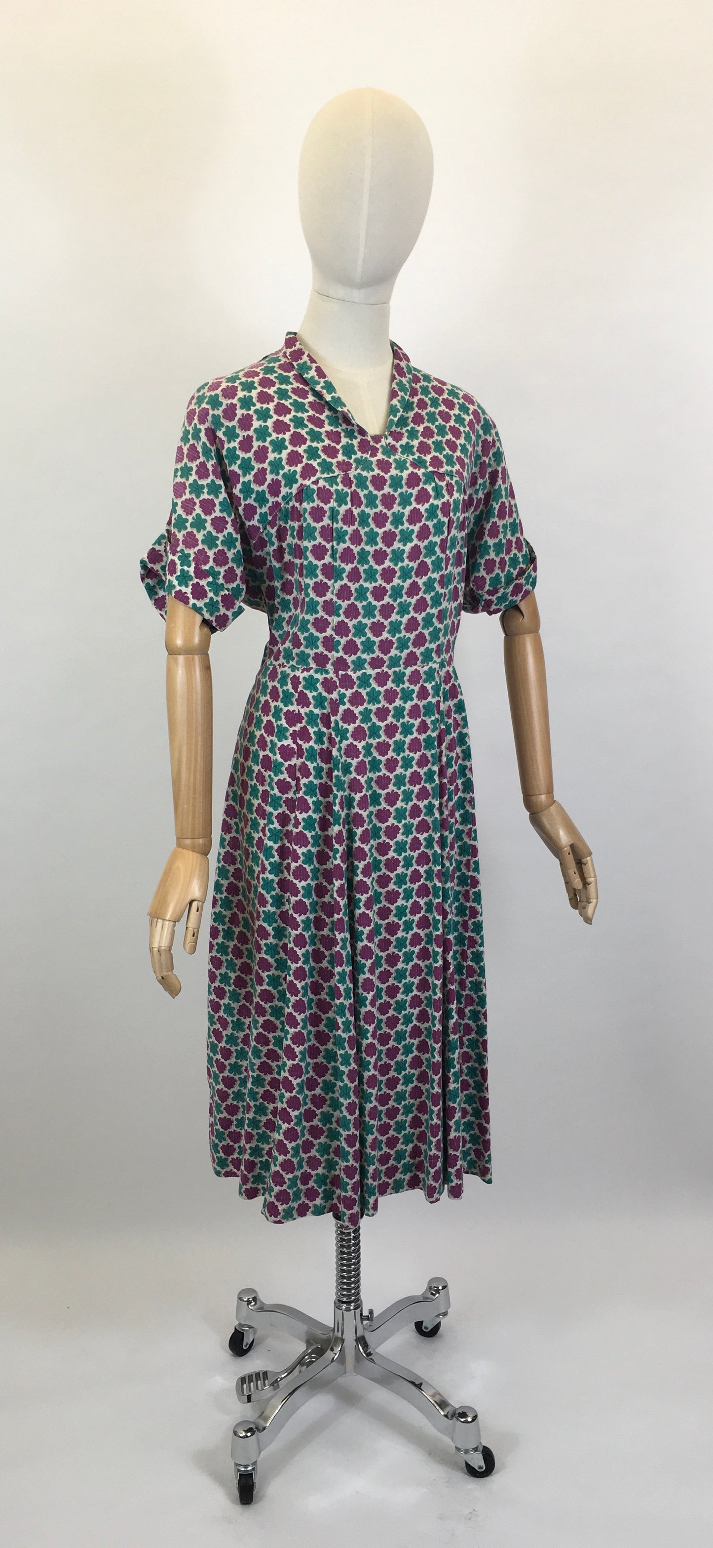 Original 1940’s Darling Day Dress  As is - In Purple, Turquoise & White Seersucker