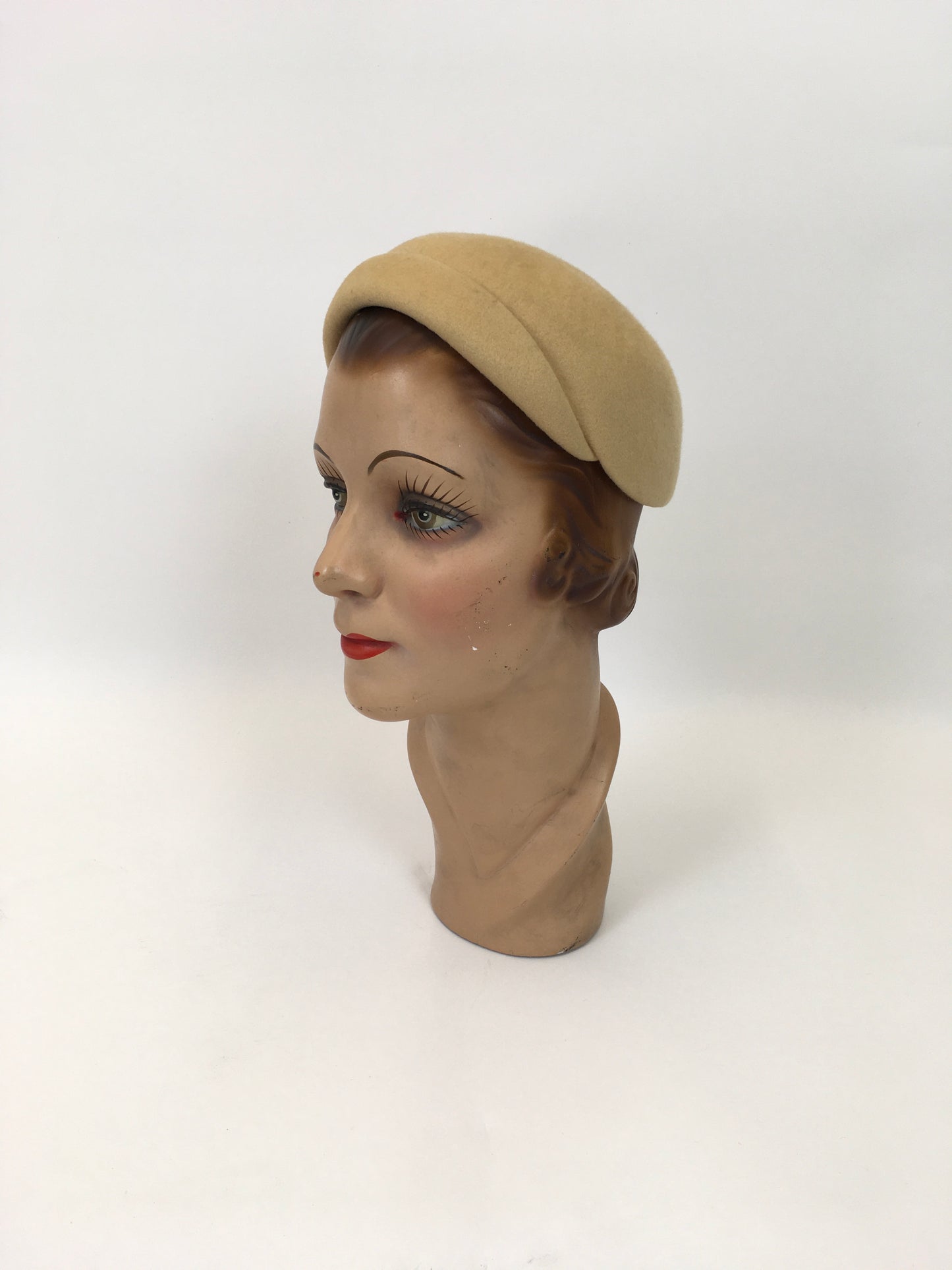 Original Late 1940’s Early 1950’s Felt Headpiece - In Light Mustard