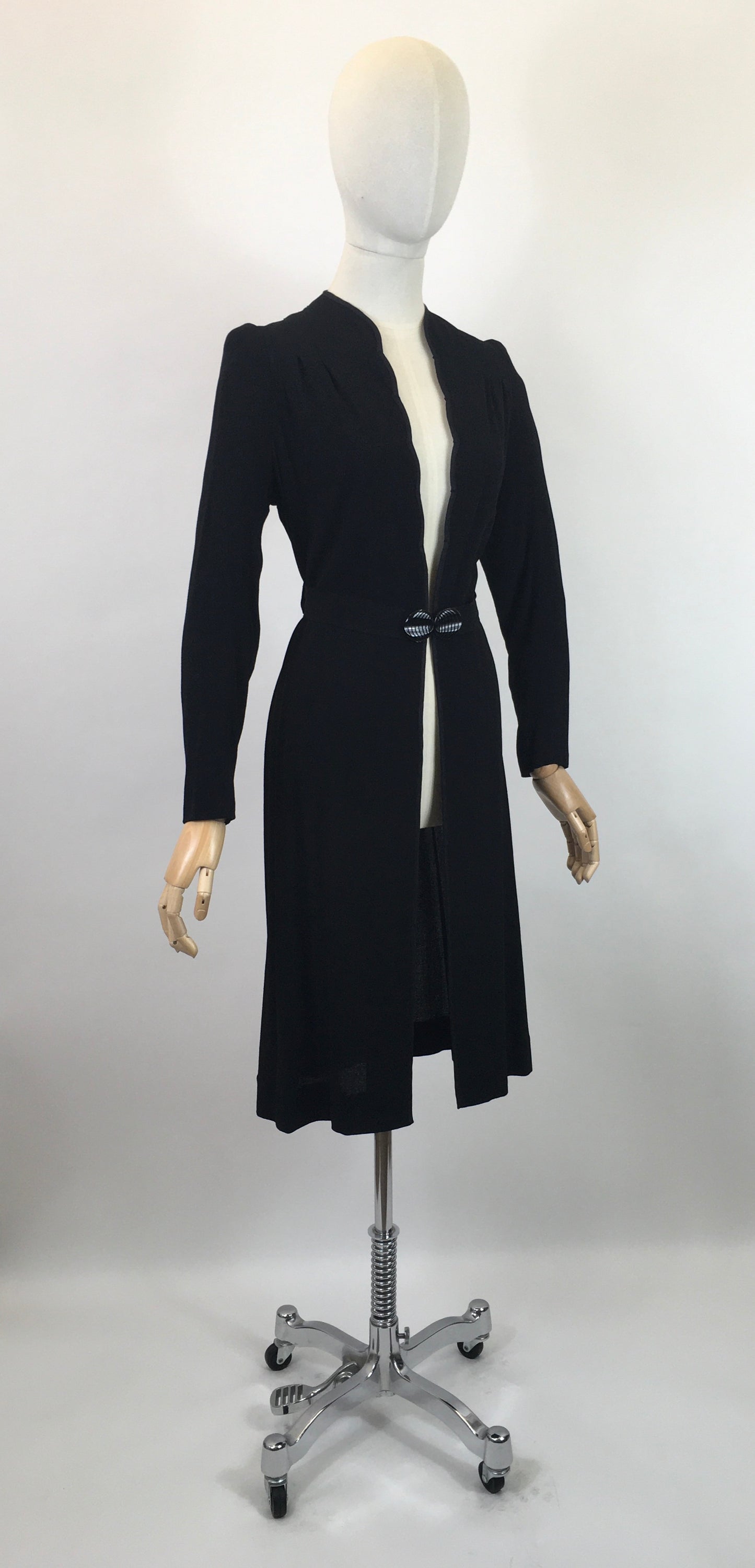 Original 1930's Summer Coat in Black Crepe - With Exquisite Scallop Edge