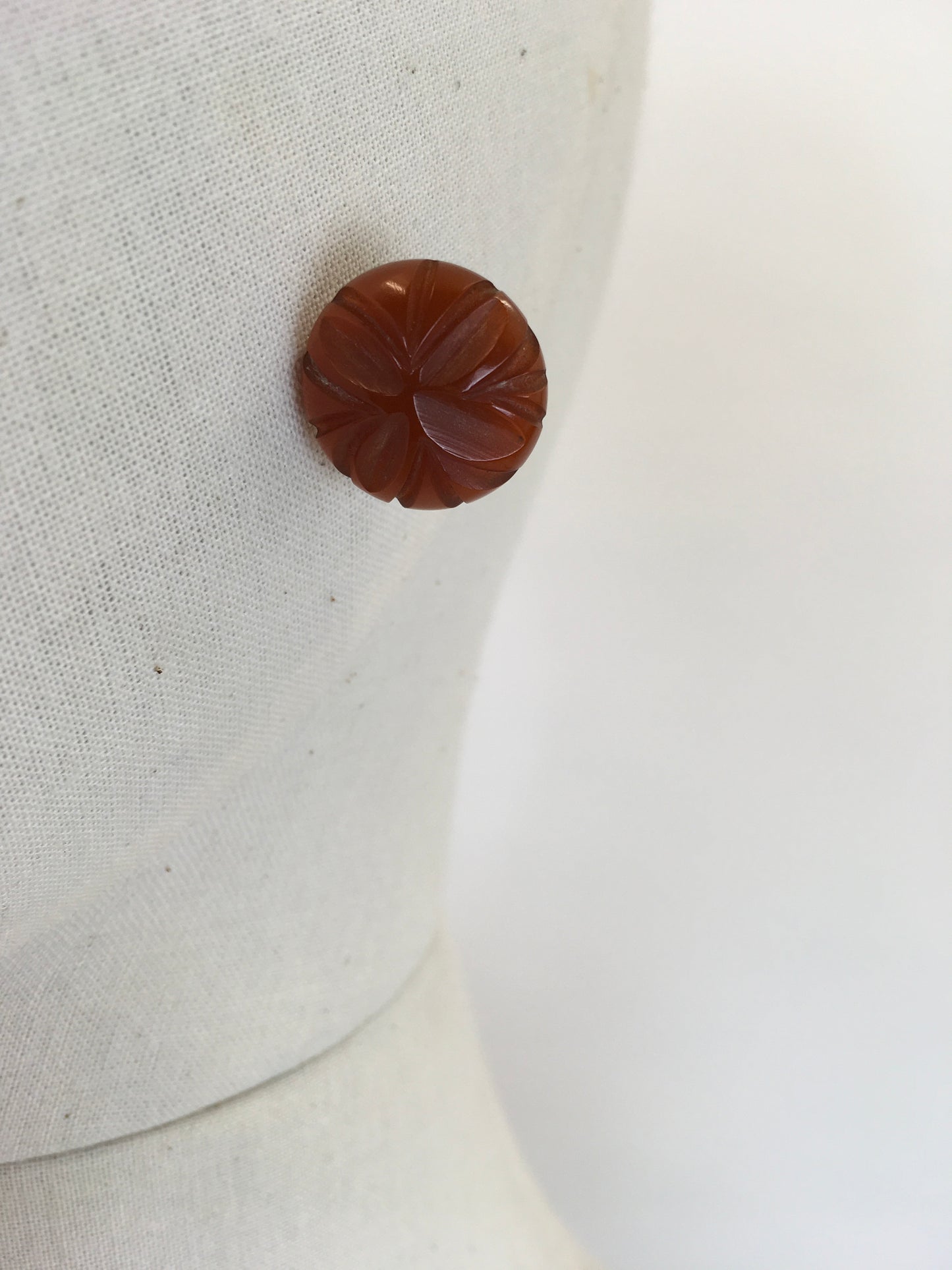 Original 1940’s Carved Bakelite Screw back Earrings - In A Lovely Warm Rust / Amber Colour