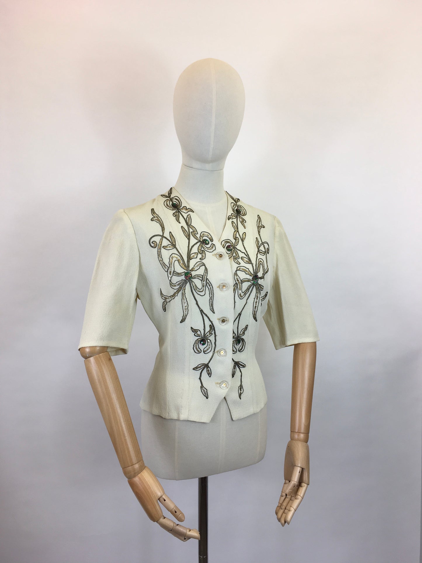 Original 1940s STUNNING Ivory Crepe Blouse - With Beaded And Sequinned Embellishment