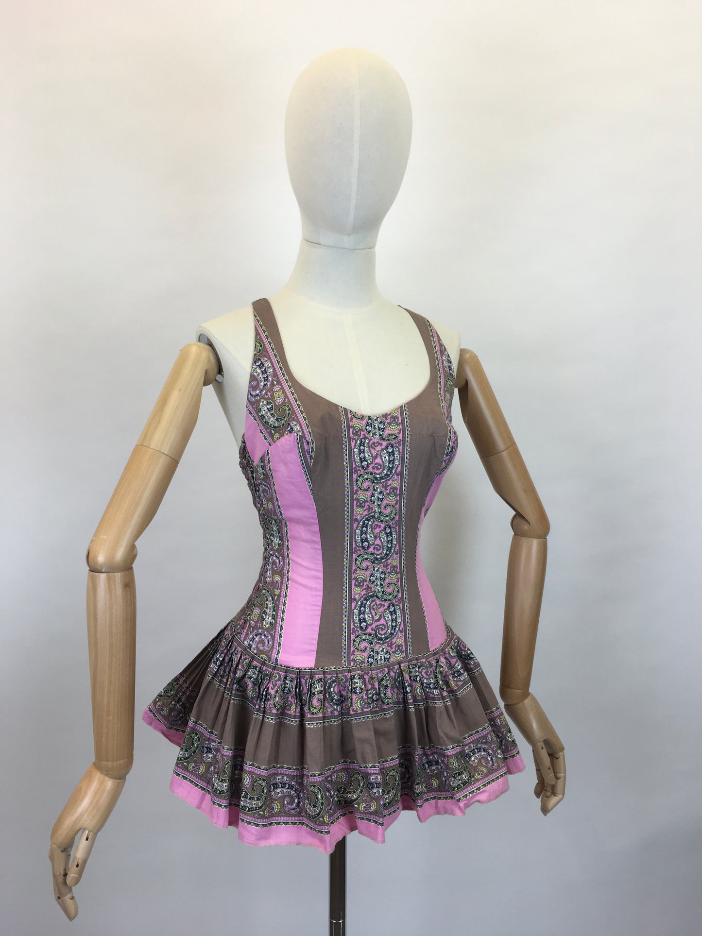 Original 1950’s ‘ Dorothy Perkins ‘ Bathing Costume - In a Lovely Colour Block and Paisley Print Cotton