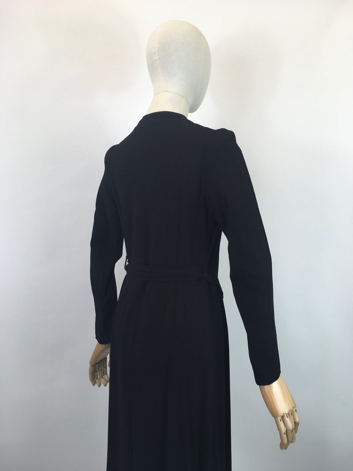 Original 1930's Summer Coat in Black Crepe - With Exquisite Scallop Edge