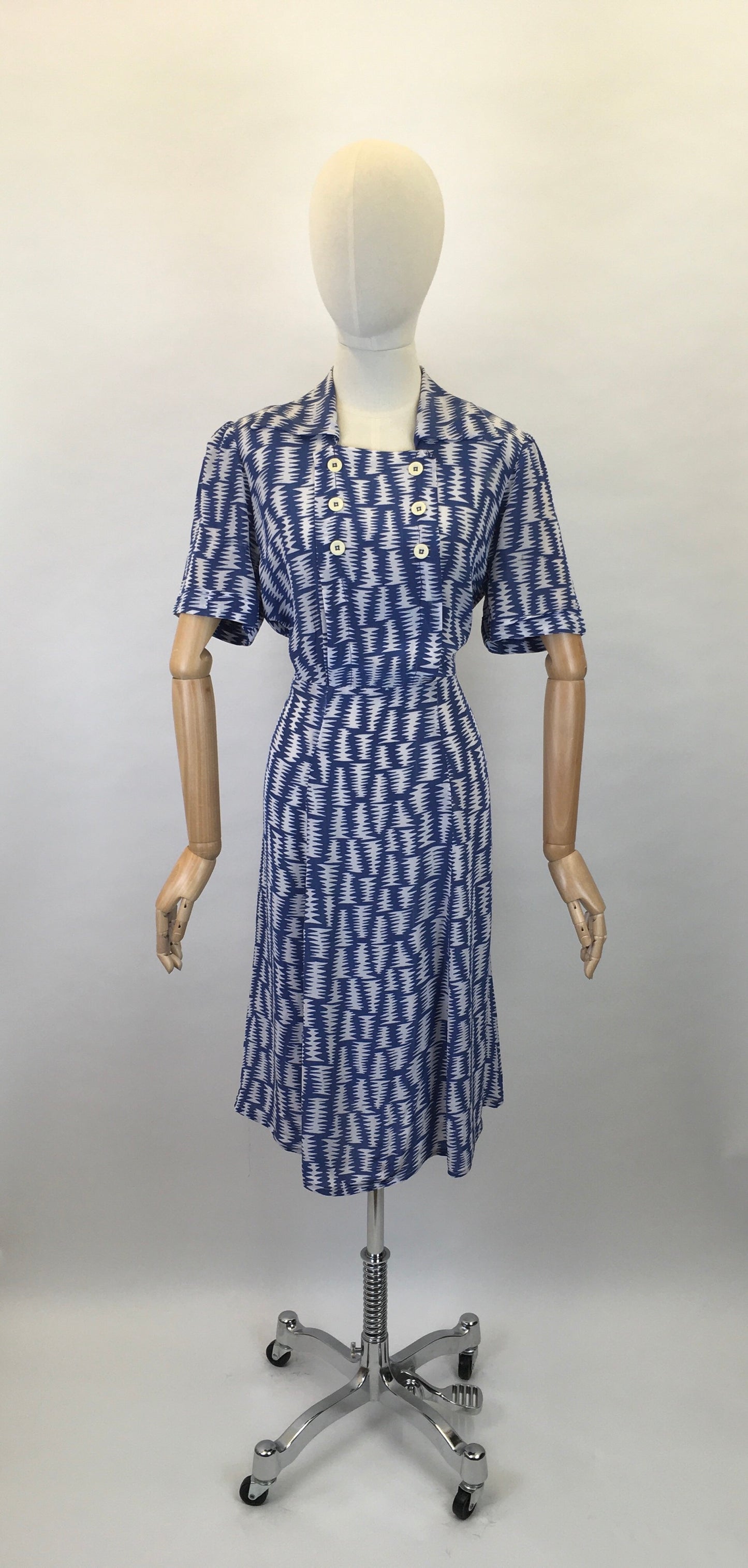 Original 1940s Blue & White Day Dress - Made From a Beautiful Fine Sheer Crepe