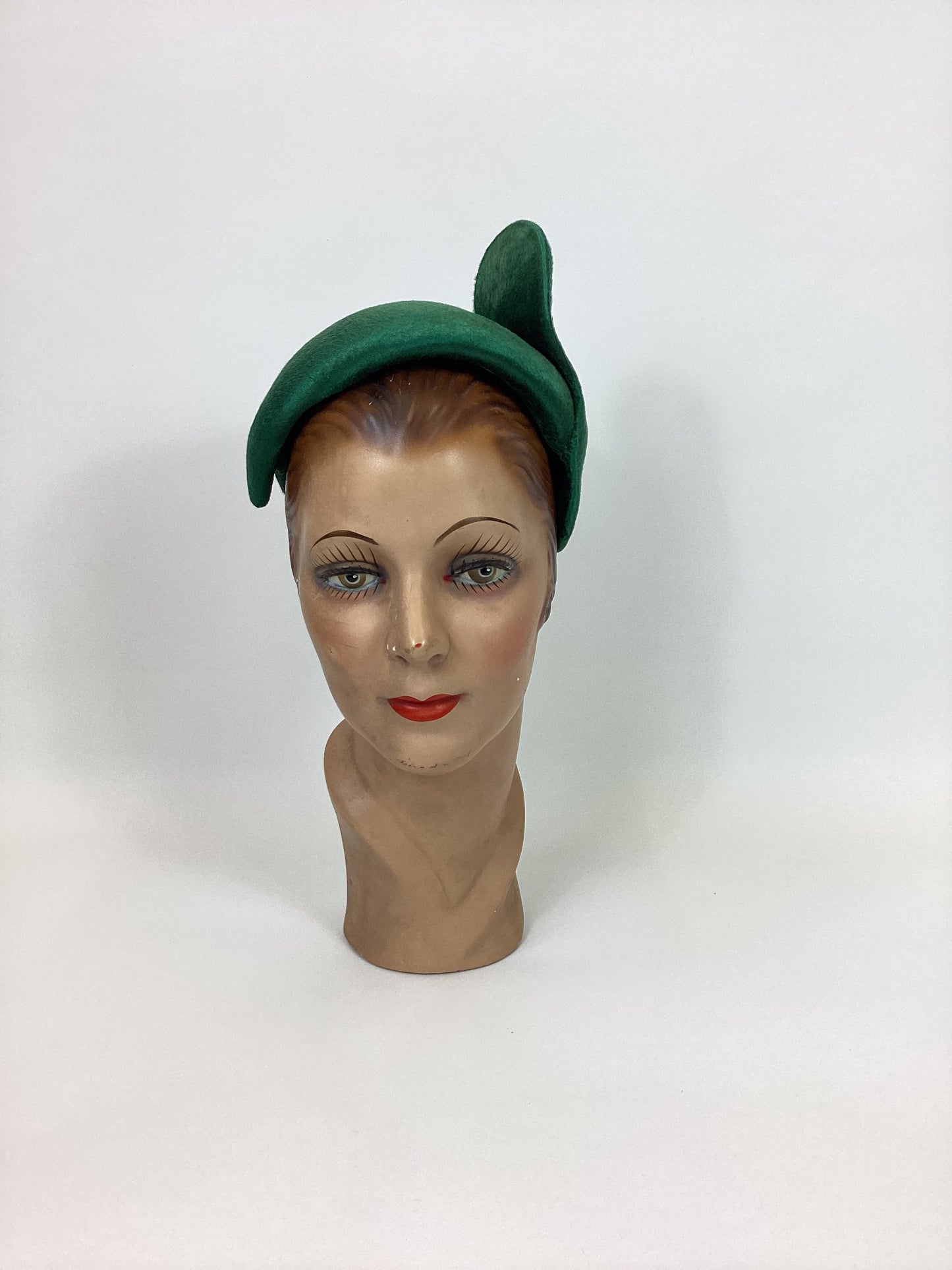 Original 1950’s Darling Headpiece - In A Rich Emerald Green