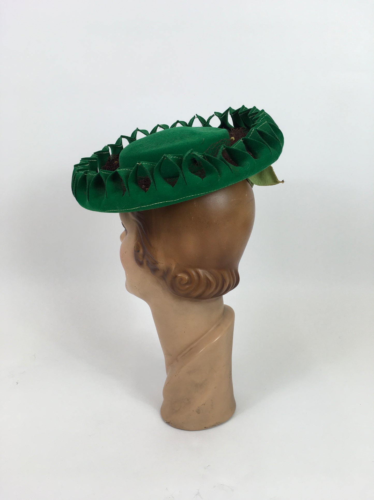 Original 1940’s SENSATIONAL Bottle Green Pancake Hat - With Cutwork and Multi Colour Veiling