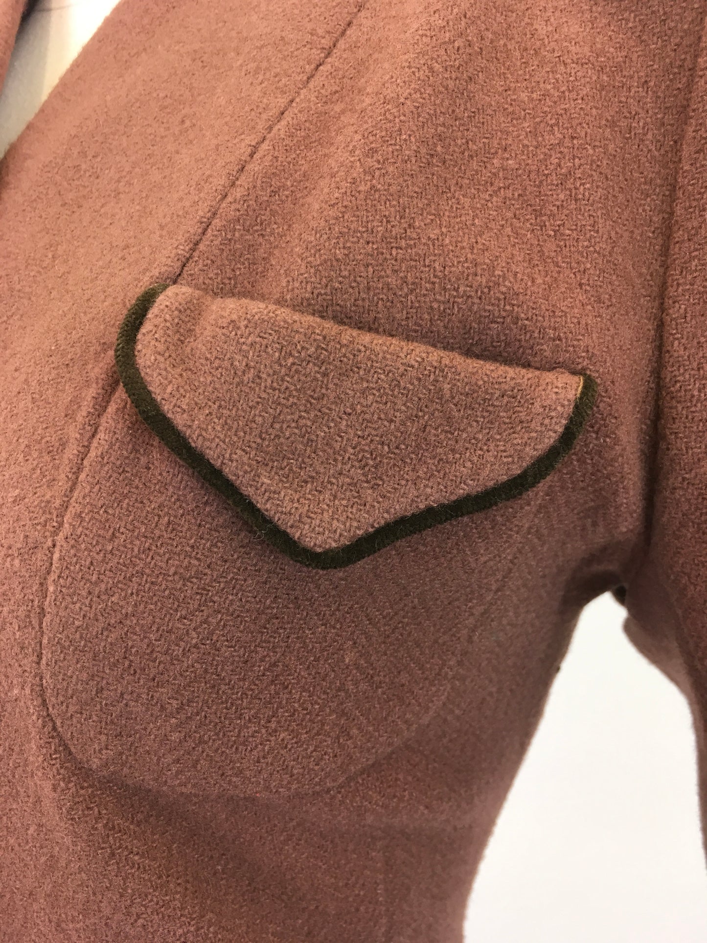 Original 1940's Darling Woollen Jacket - In A Caramel Brown With Green Piping