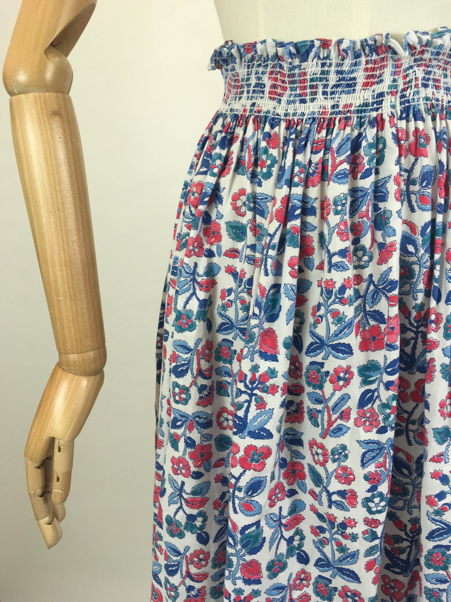 Original 1950’s Floral Printed Cotton Skirt - Made by ‘ Tootal’