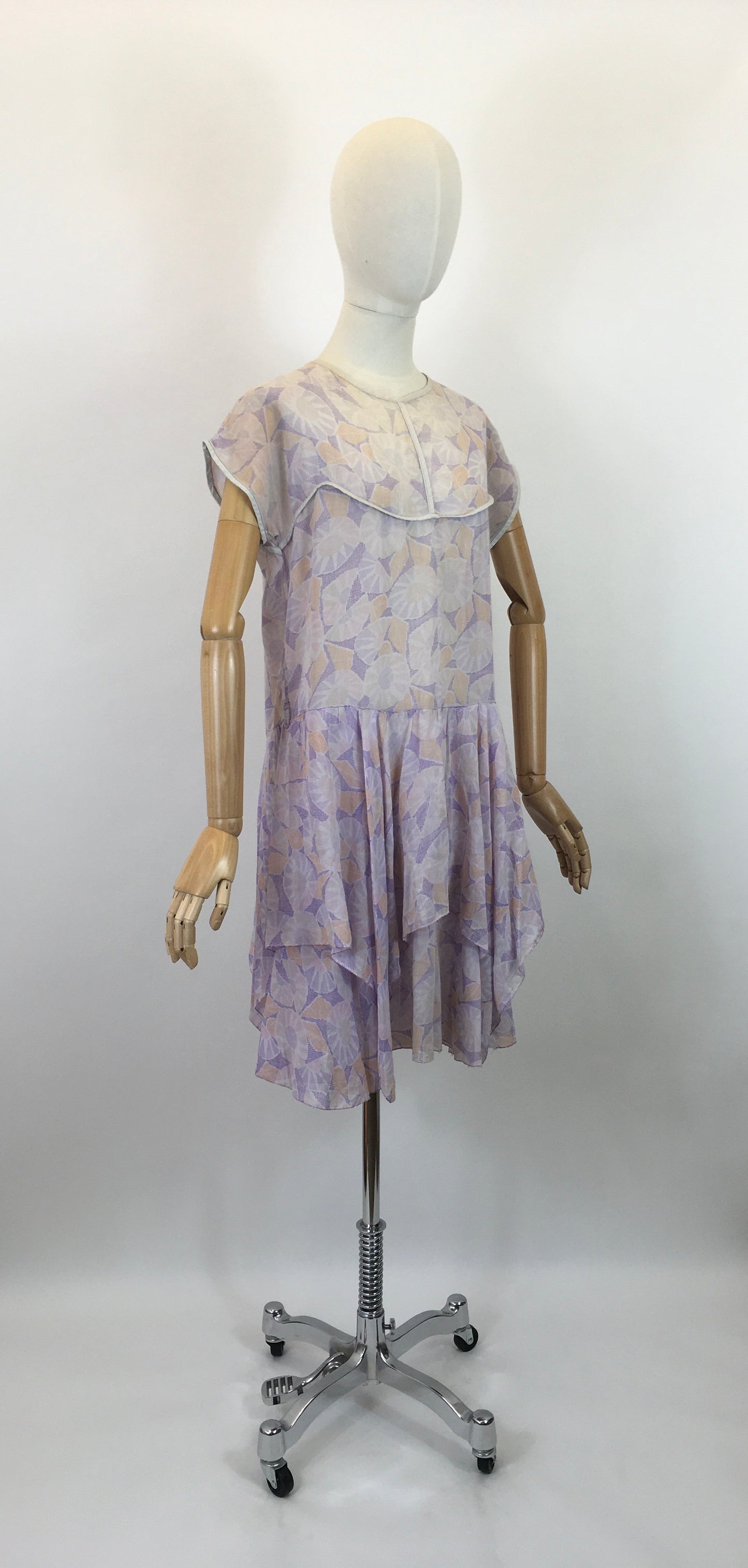Original 1920's Charming Cotton Lawn Day Dress - In Deco Pastels of Lilacs, Pinks & Orange