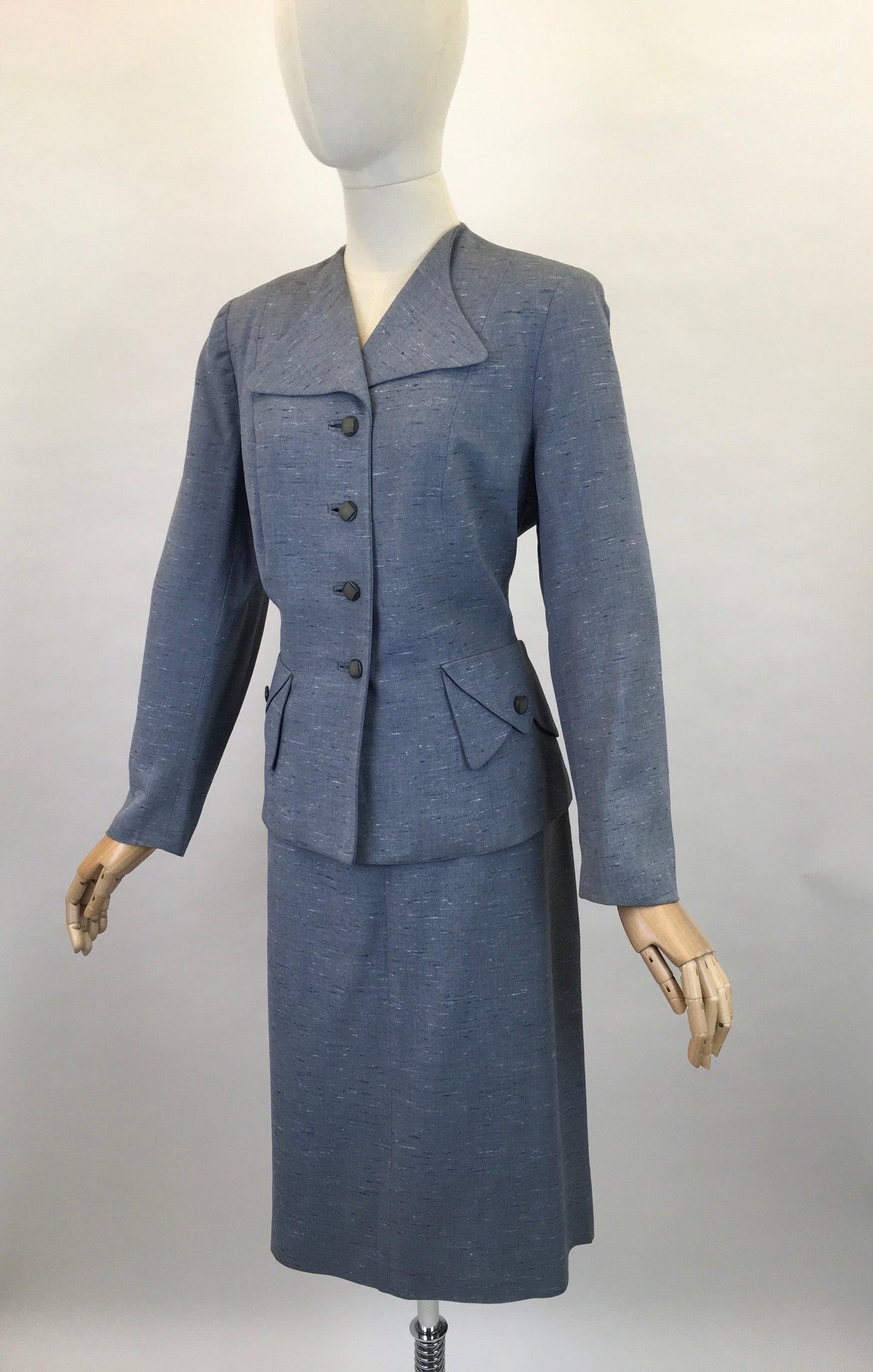 Original 1950s Atomic Fleck 2pc Suit - In a Lovely Powdered Blue