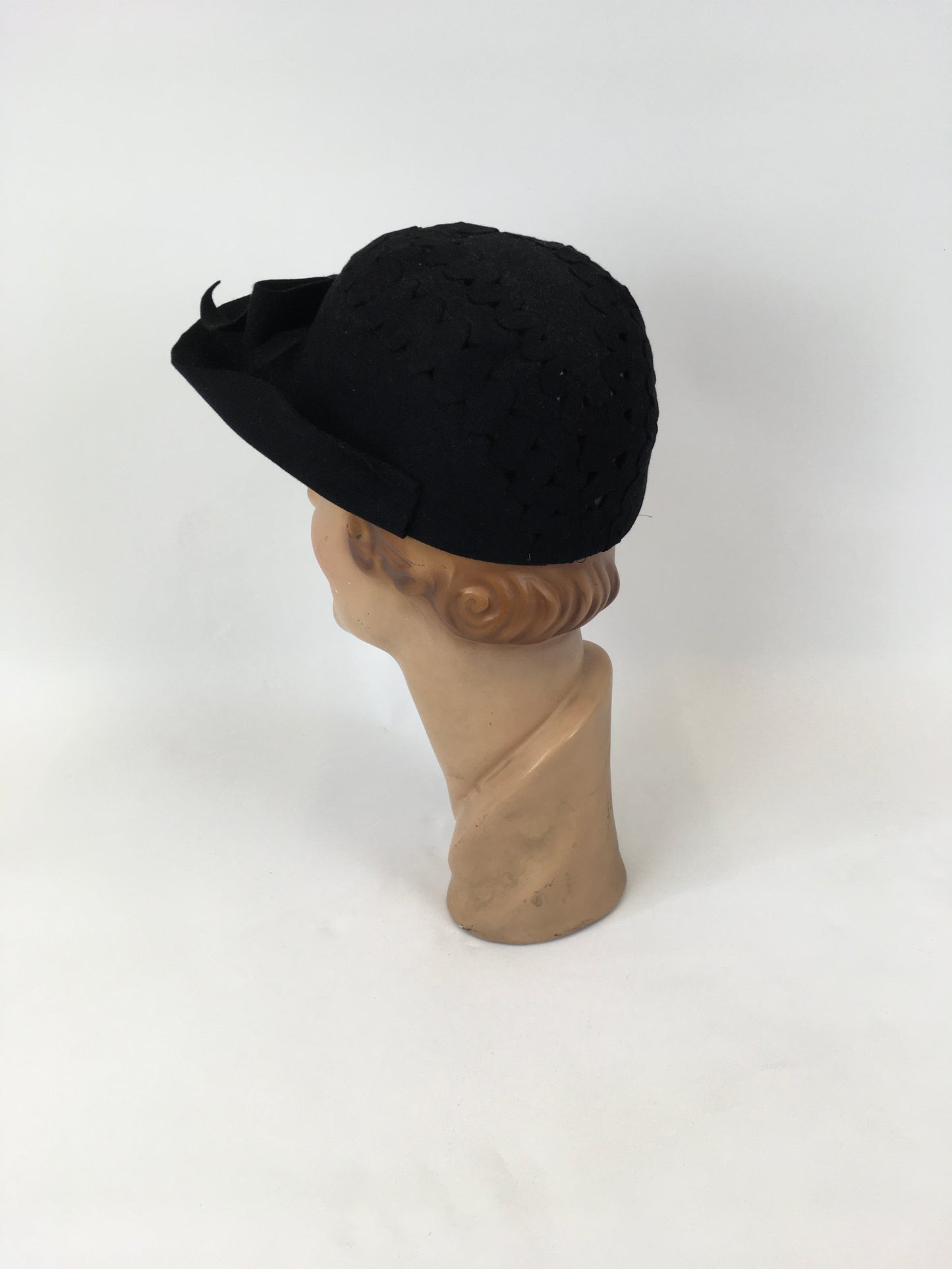 Original 1930’s Exquisite Black Hat with Cutwork Detailing & Bow - By ‘ Swan & Edgar Piccadilly ‘