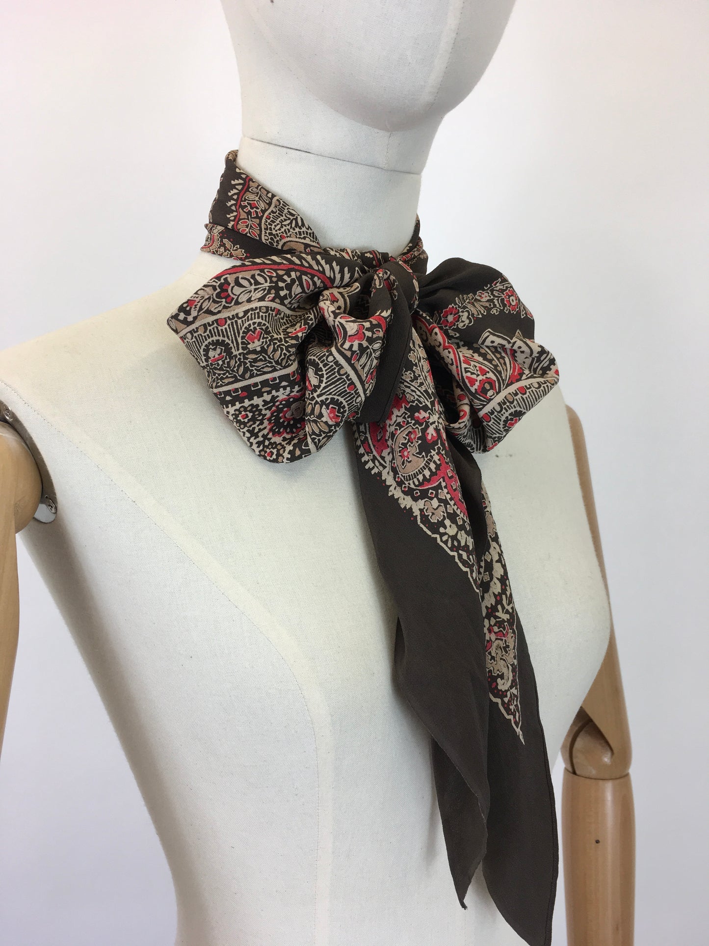 Original 1930's Stunning Deco Pointed Scarf  - In Autumnal Warm Browns, Creams & Berries