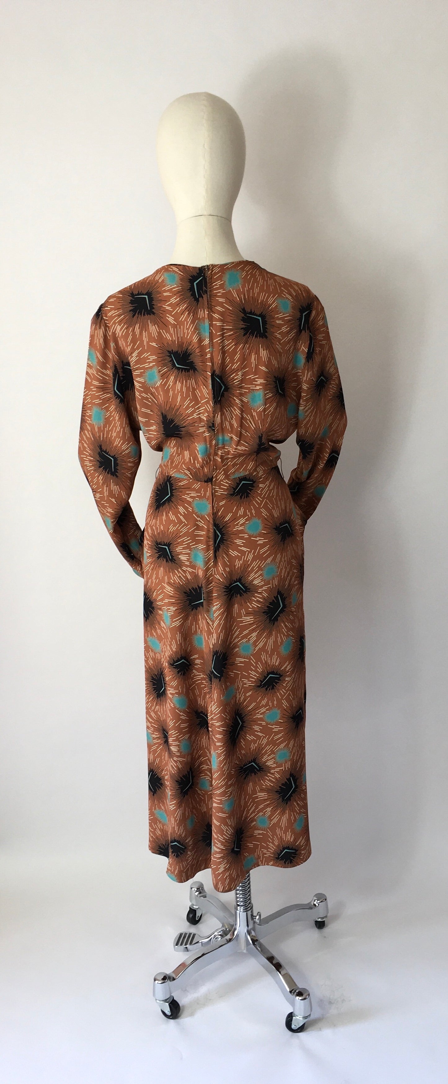 Original 1940’s Stunning Rayon Dress - Featuring a classic Silhouette and Beautiful Colour Pallet