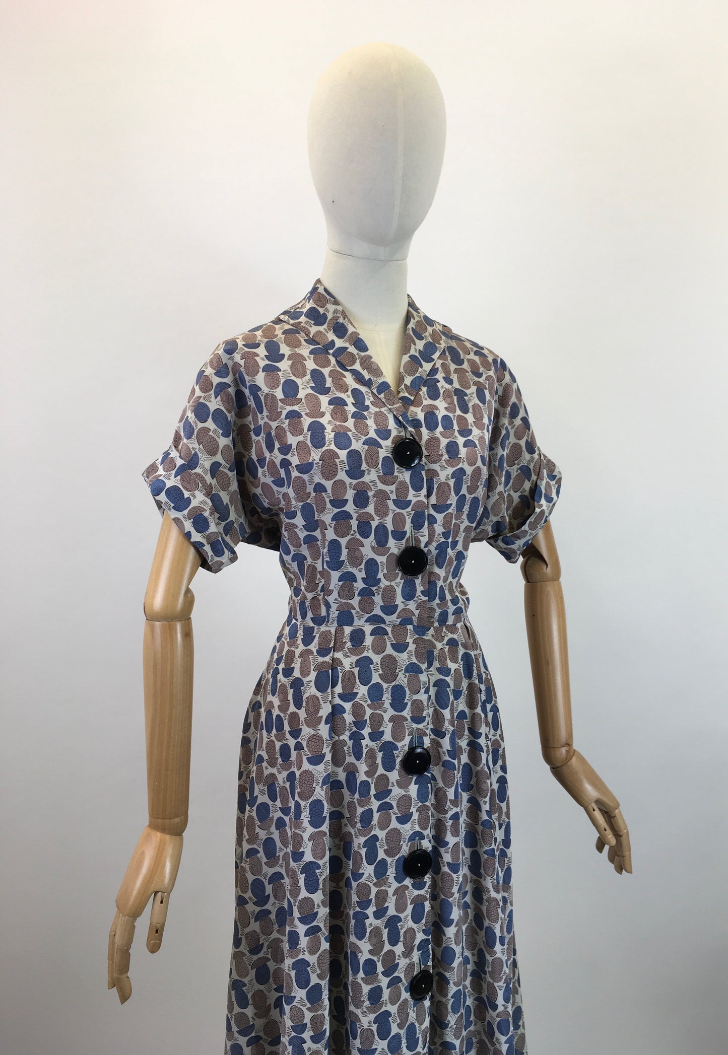 Original 1940's Stunning Novelty Print Crepe De Chine Dress - With Trees & Deer in Fawn & Airforce Blue