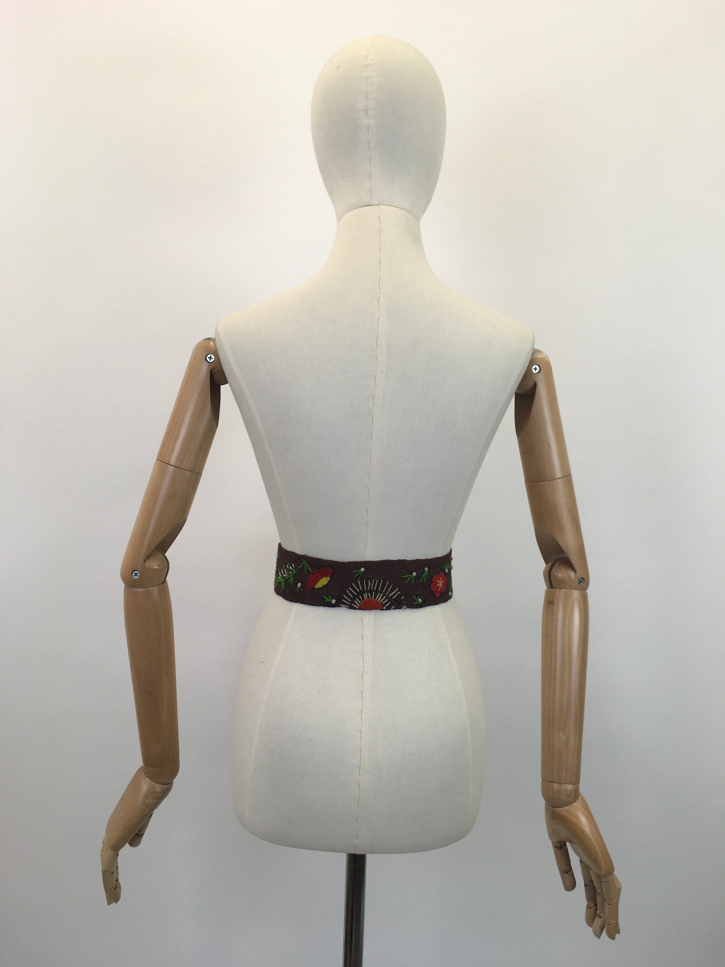 Original 1930's / 1940's Exquisite ' Make Do And Mend' Belt - With Felt Embroidery