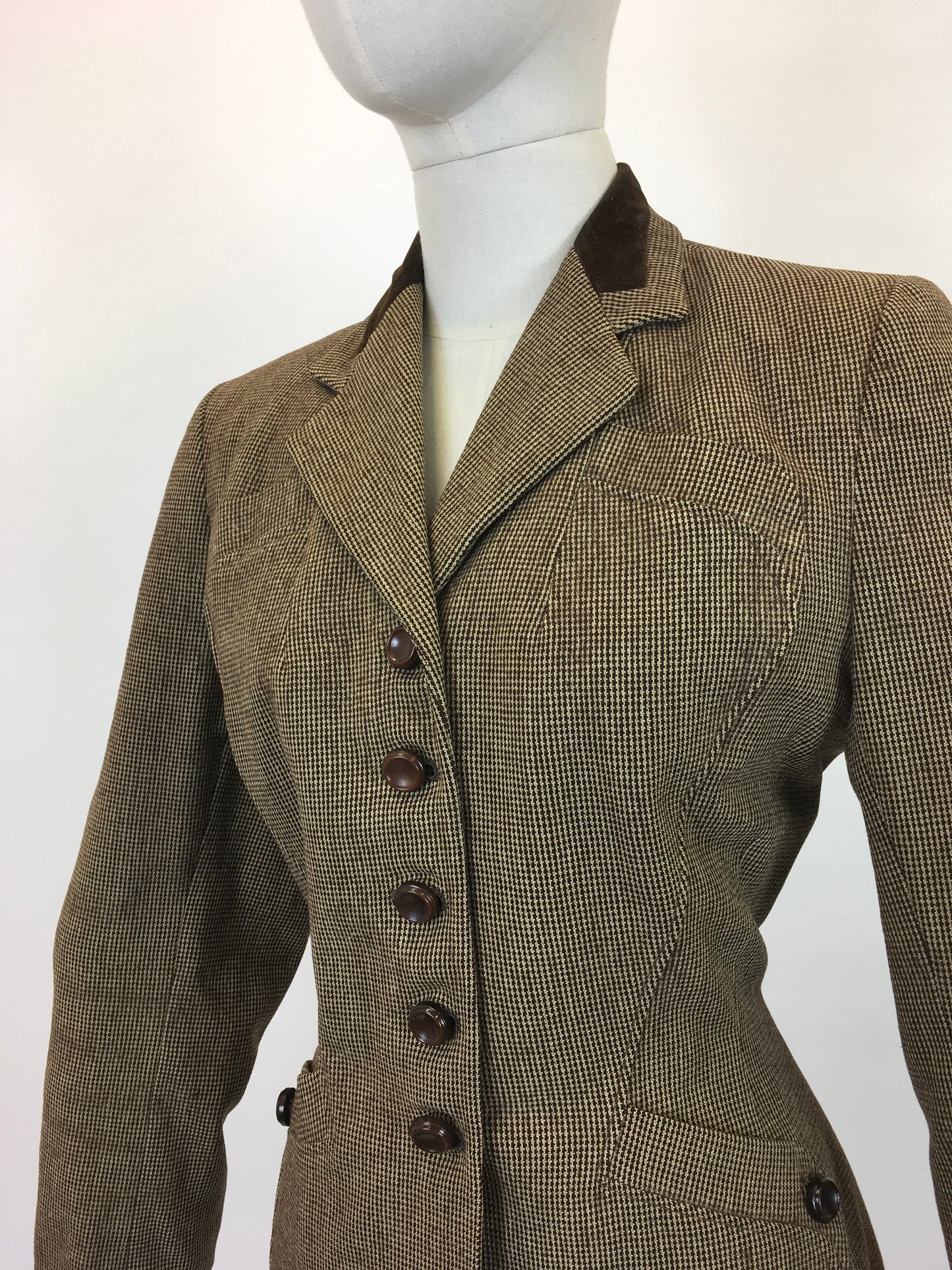 Original 1940's Fabulous Dogtooth Jacket in Chocolate Brown - With a Contrast Velvet Trim