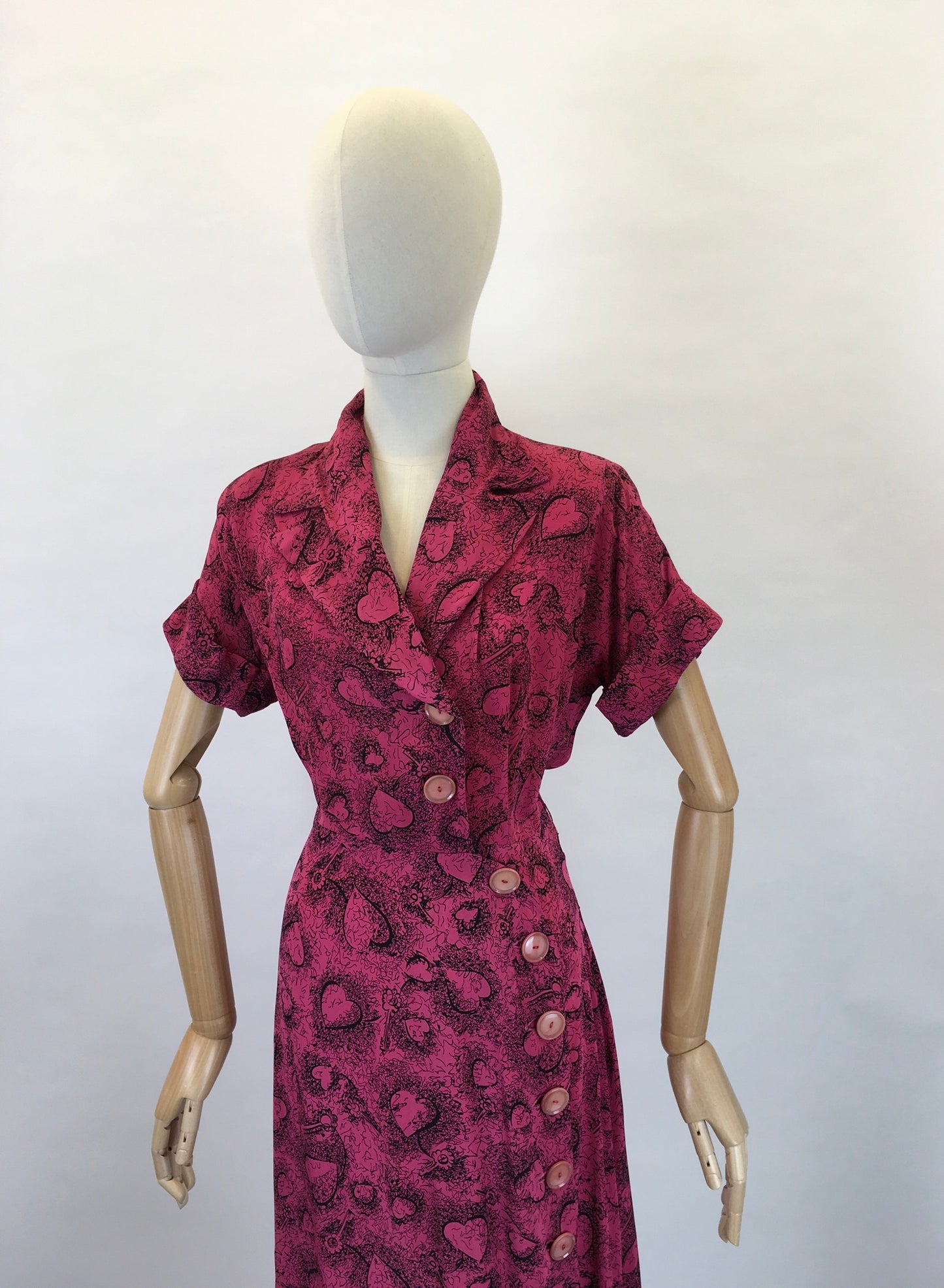 Original 1940s STUNNING Novelty Print Rayon Dress - Love Heart and key Illustrations In Rich Magenta and Black