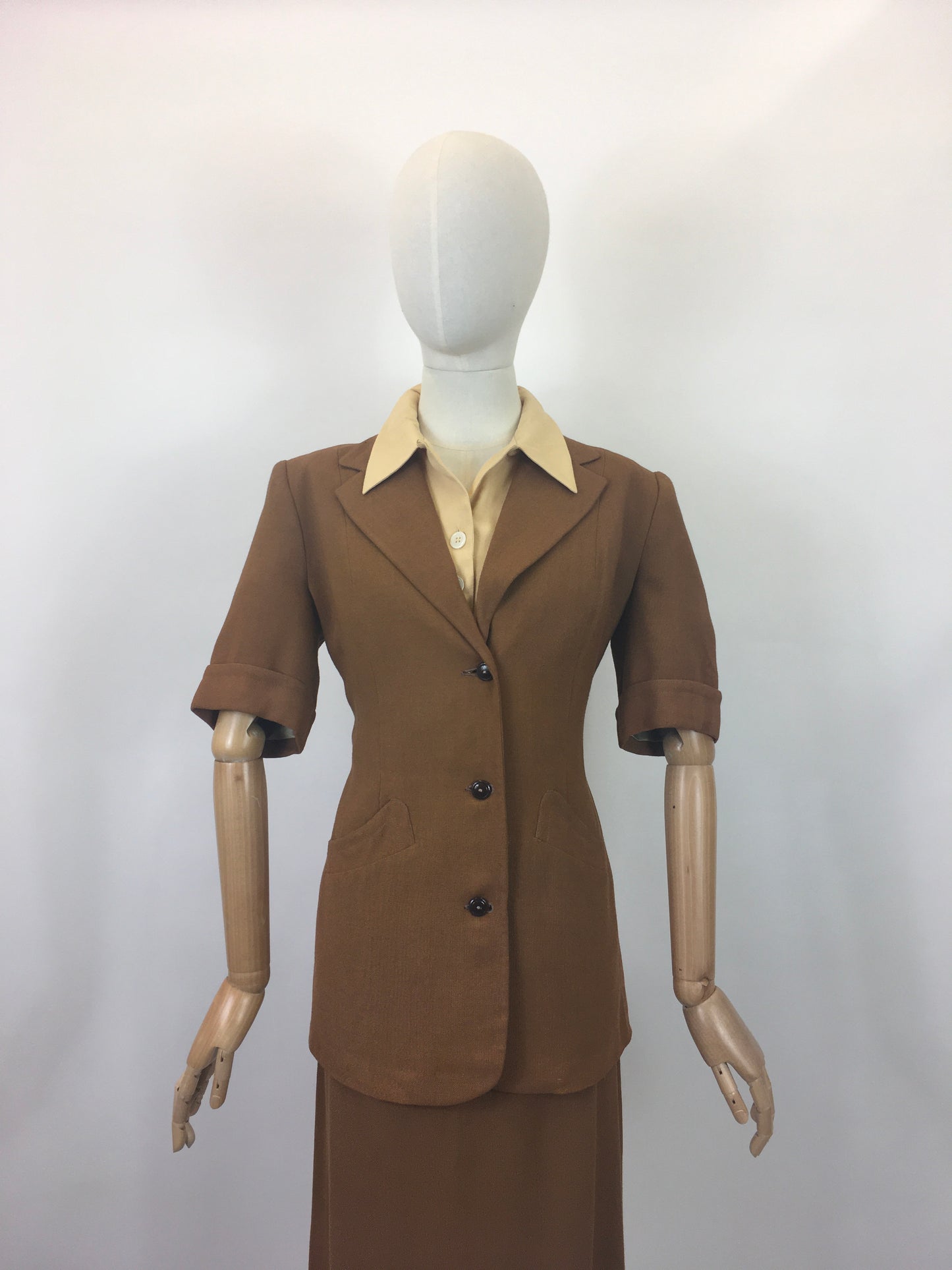 Original 1940’s Stunning 2pc Suit in Moygoshal Linen - In A Warming Brown