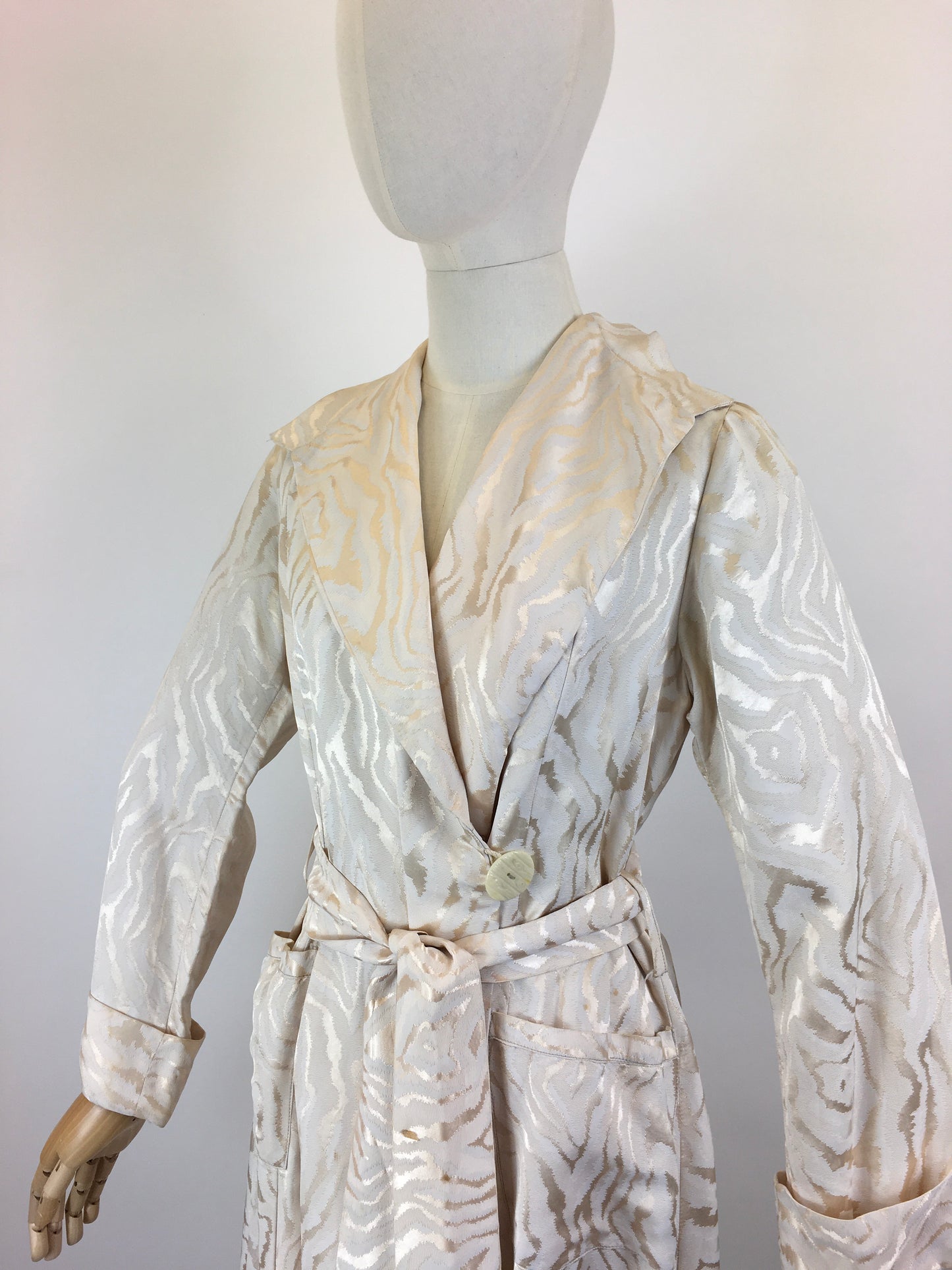 Original 1940’s Stunning Housecoat - In A Cream & Gold Printed Brocade with Tasseled Belt