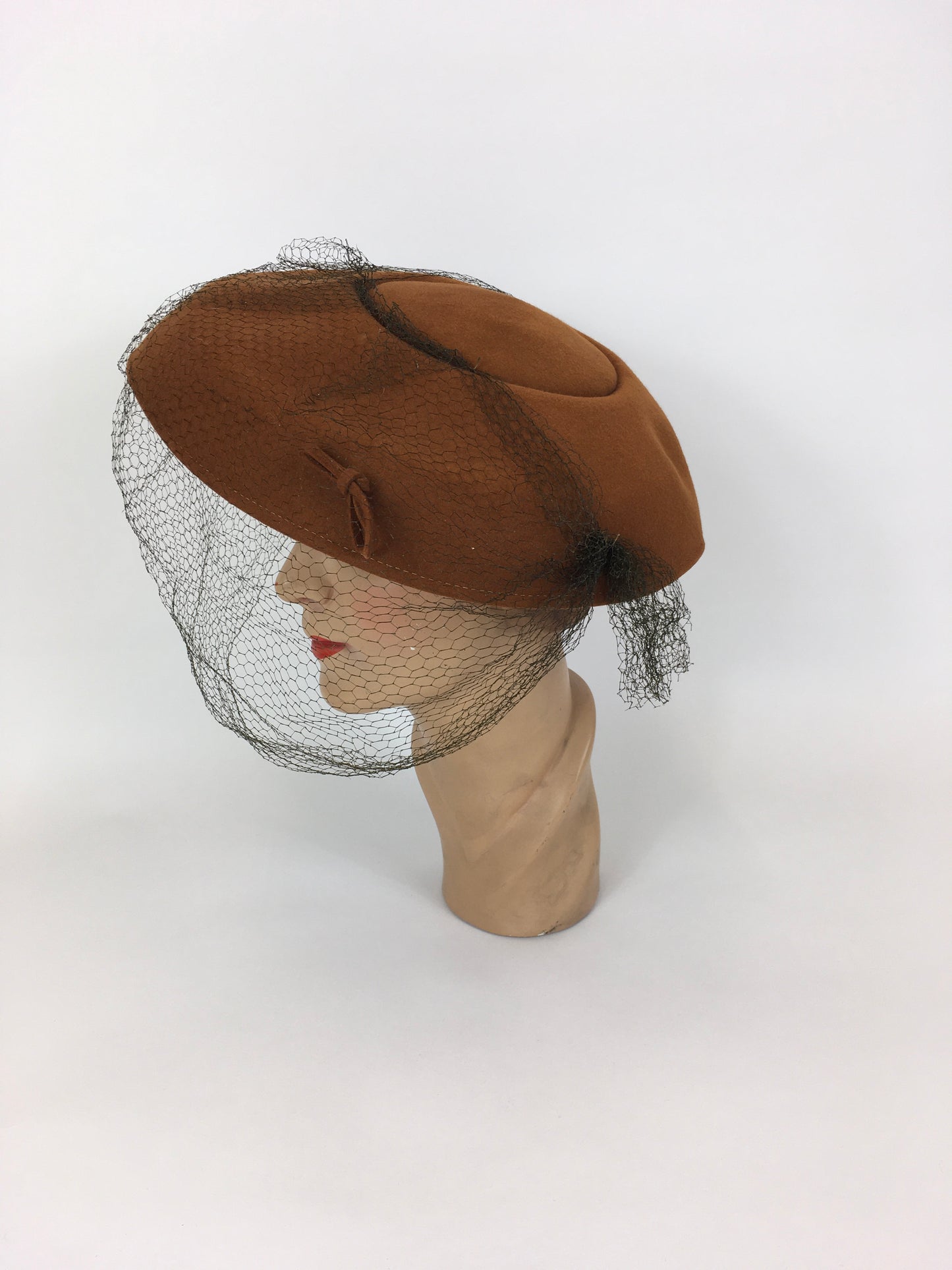 Original SENSATIONAL 1940’s Cinnamon Platter Hat - With Bow and Veiling Detailing
