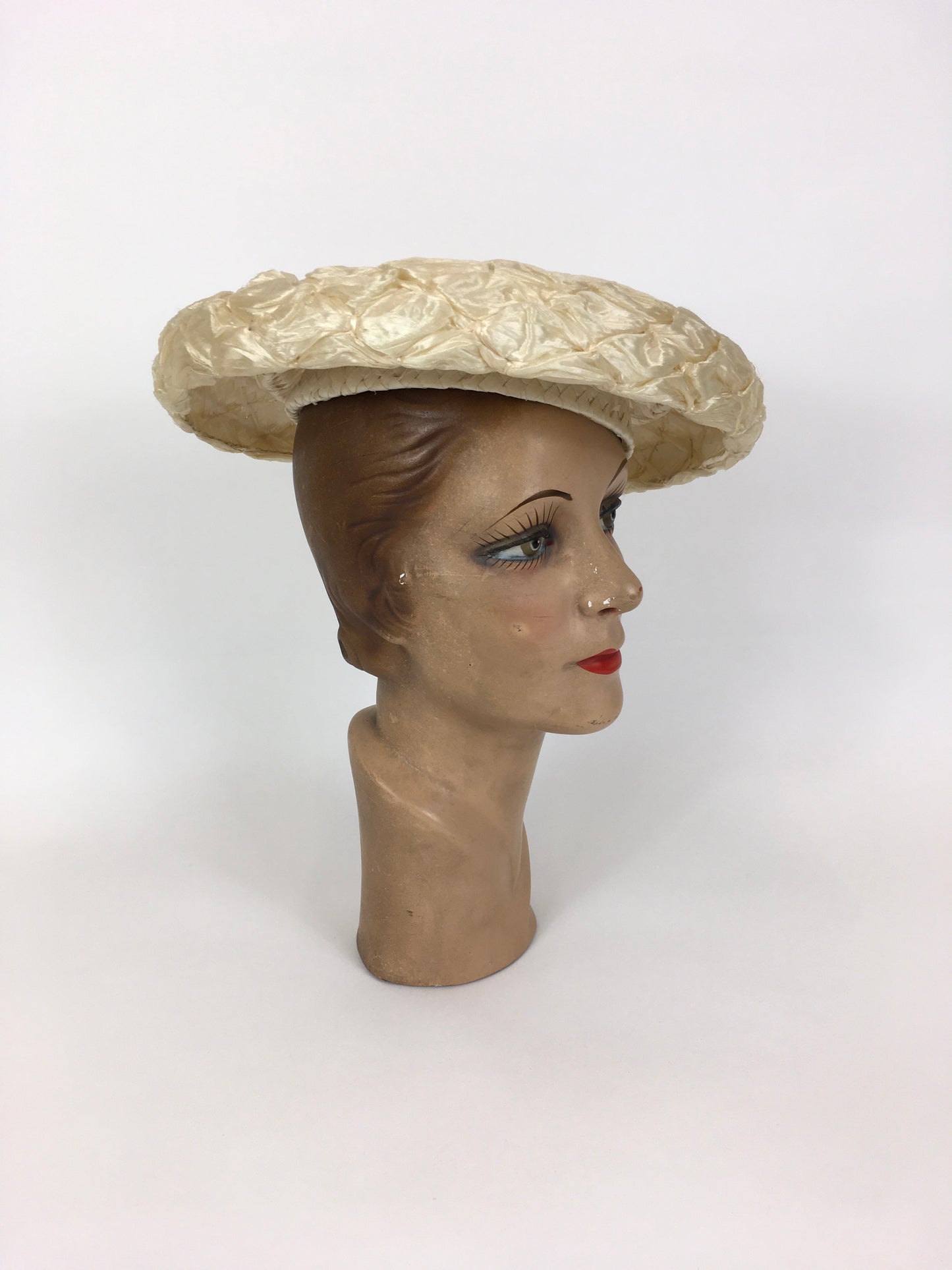 Original 1950’s FABULOUS Soft Cream Raffia Platter Hat - With Structured Inner Band