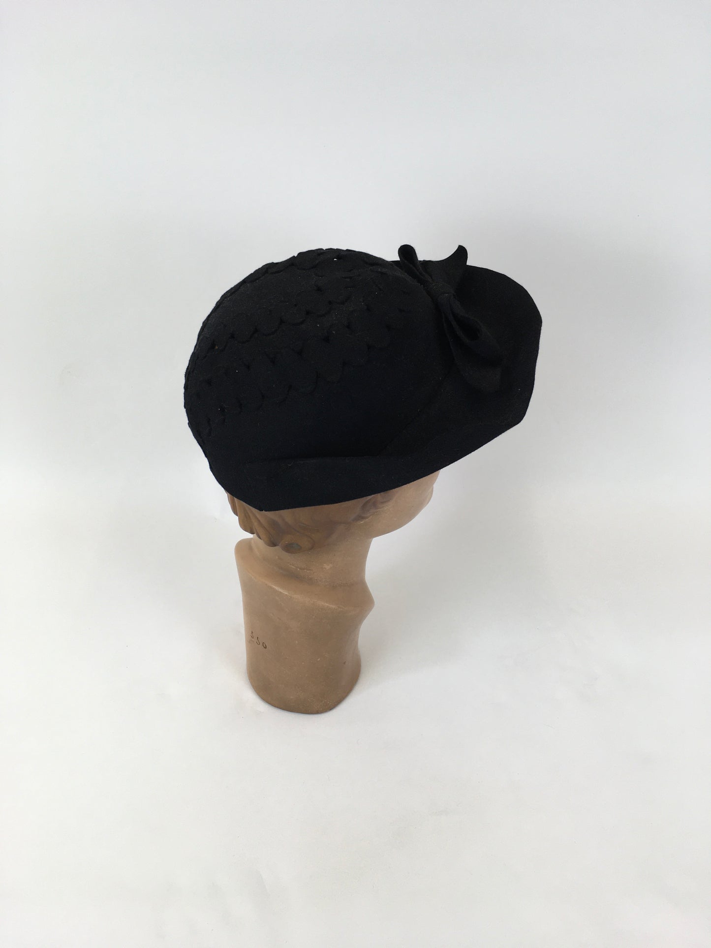 Original 1930’s Exquisite Black Hat with Cutwork Detailing & Bow - By ‘ Swan & Edgar Piccadilly ‘