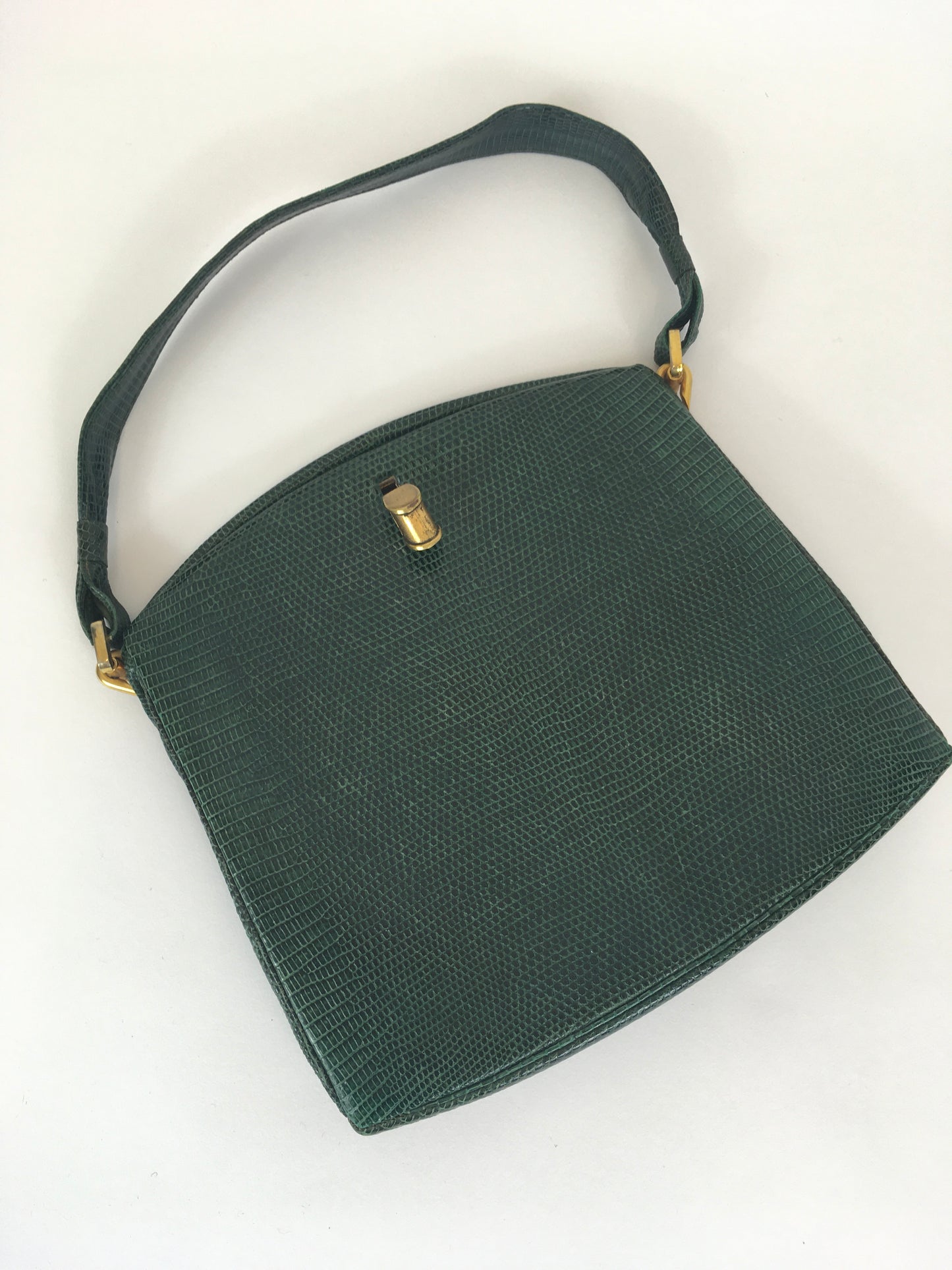 Original 1930’s Green Skin Handbag - In A Fabulous Art Deco Shape