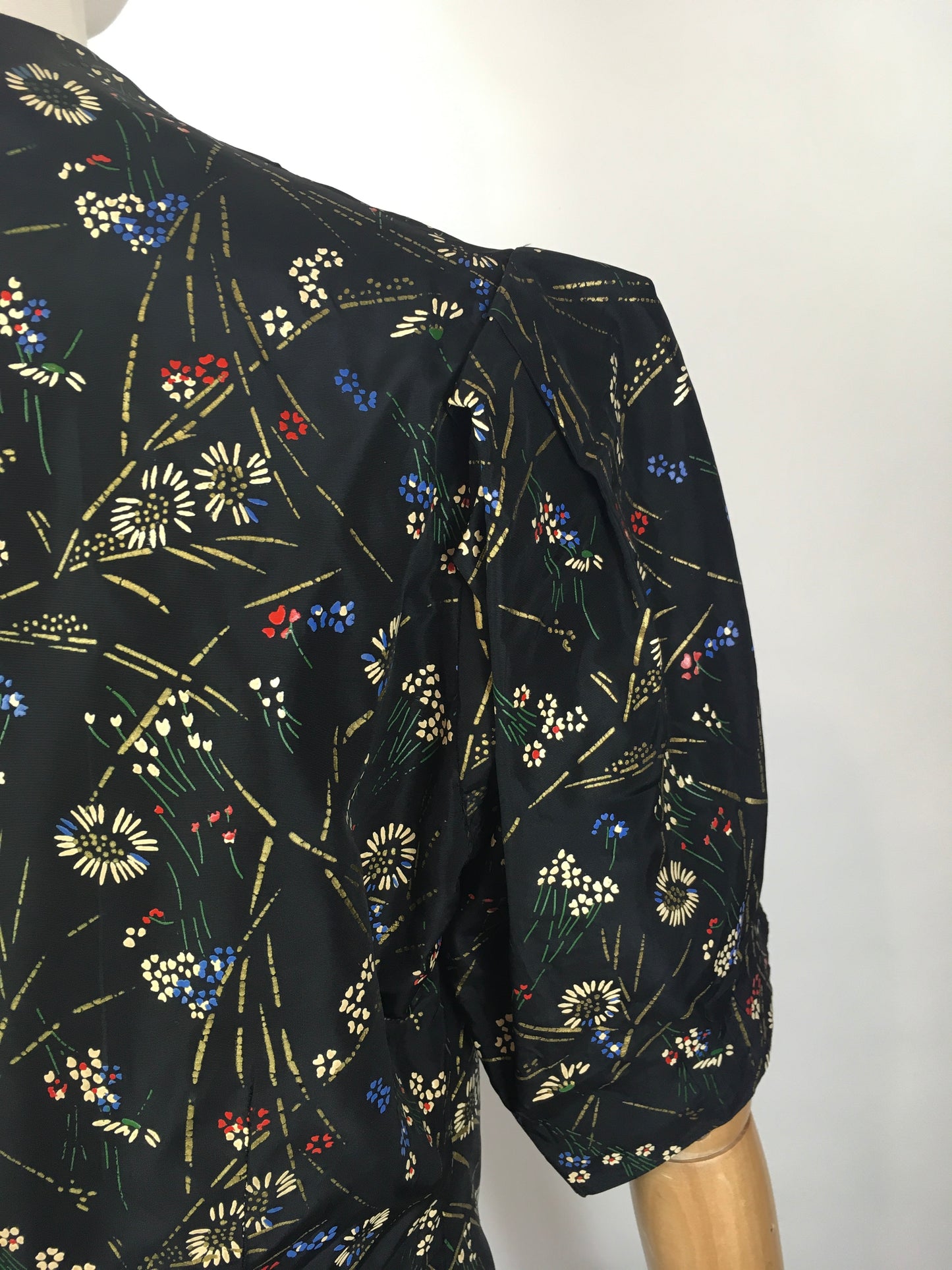 Original 1930’s Exquisite Handpainted Floral Jacket - British Made by ‘ Bermella’ Label