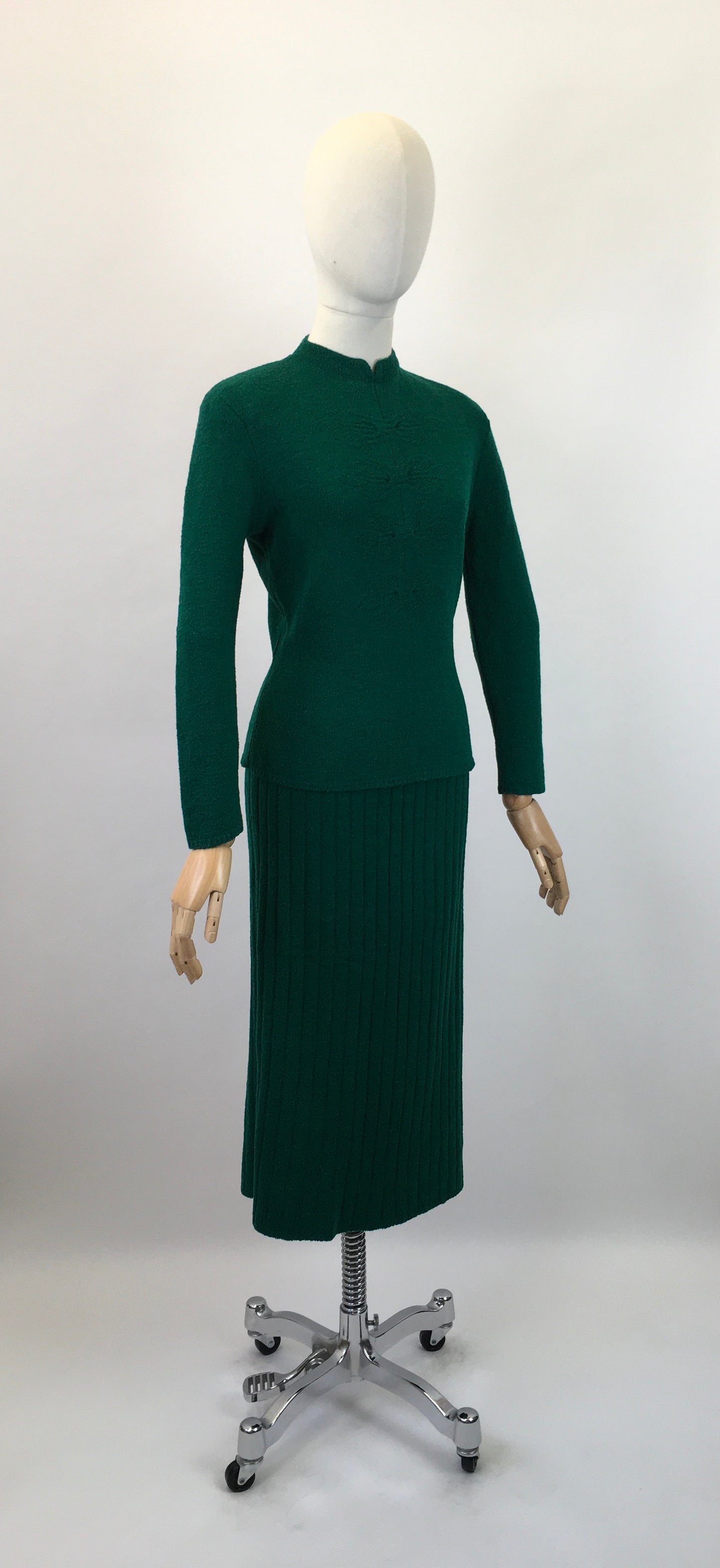 Original 1940's Stunning 2pc Knitwear Set by ' Botany Bond' - In A Rich Emerald Green