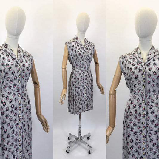 Original 1950’s Cute Button Front Dress - In A Lovely Pretty Cameo Floral