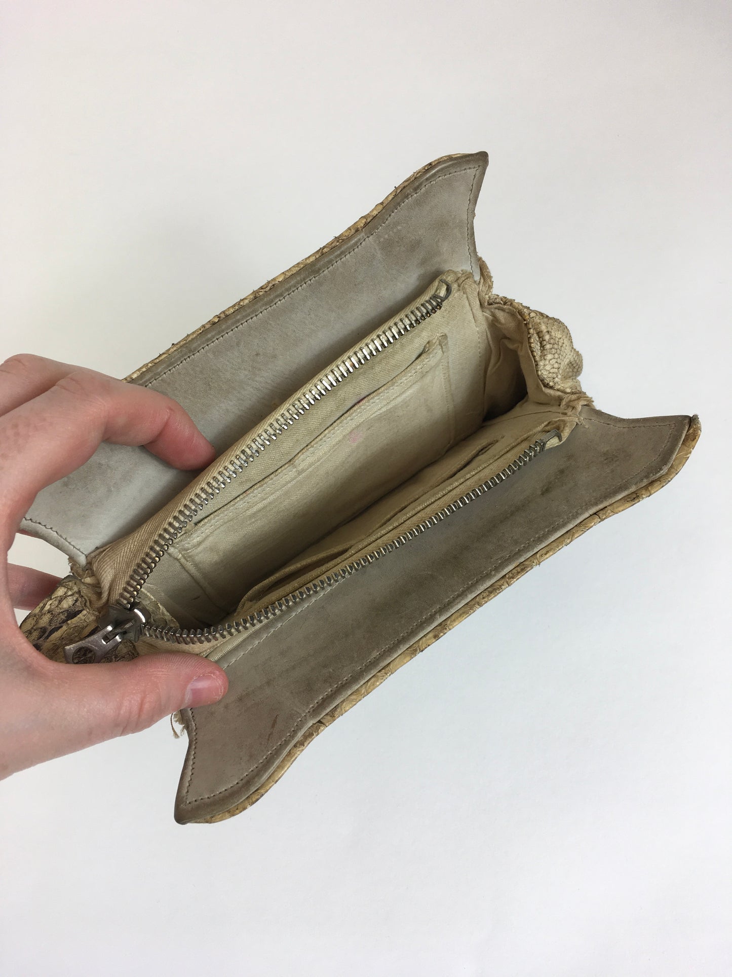 Original 1930’s Beautiful Skin Clutch Handbag - In A Fabulous Deco Shape