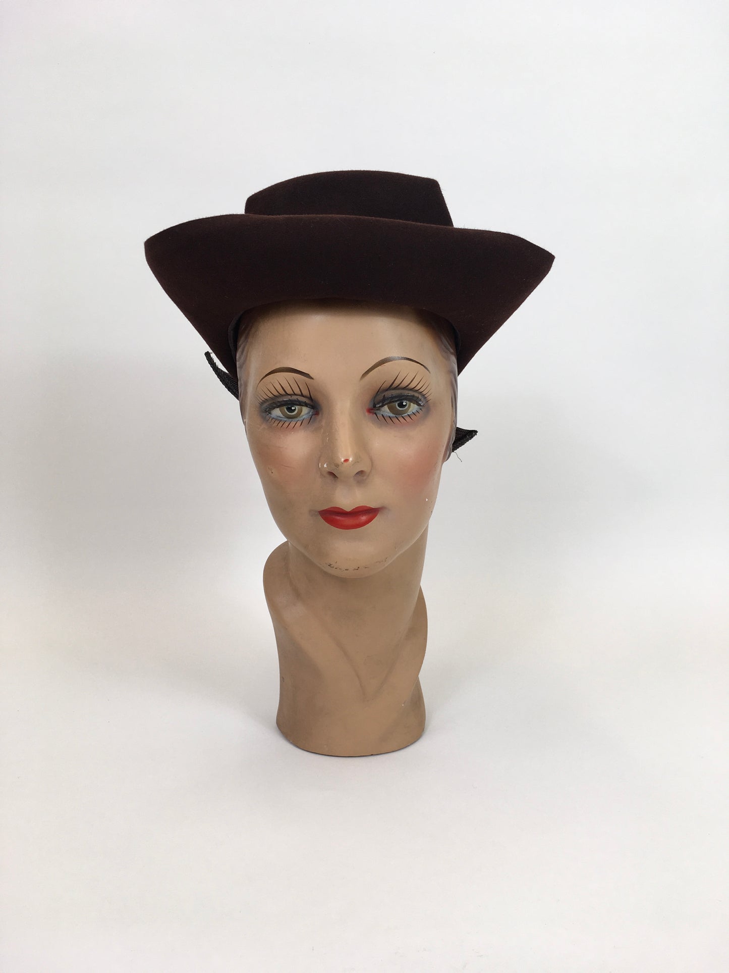 Original 1940's Stunning Hat by ' Lystalite' - In A Dark Chocolate Brown