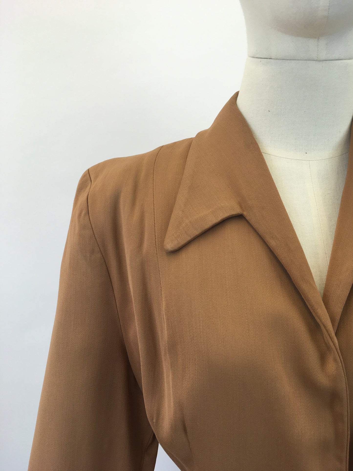 Original 1940's Stunning Gaberdine Fitted Jacket - In A Rich Caramel Brown