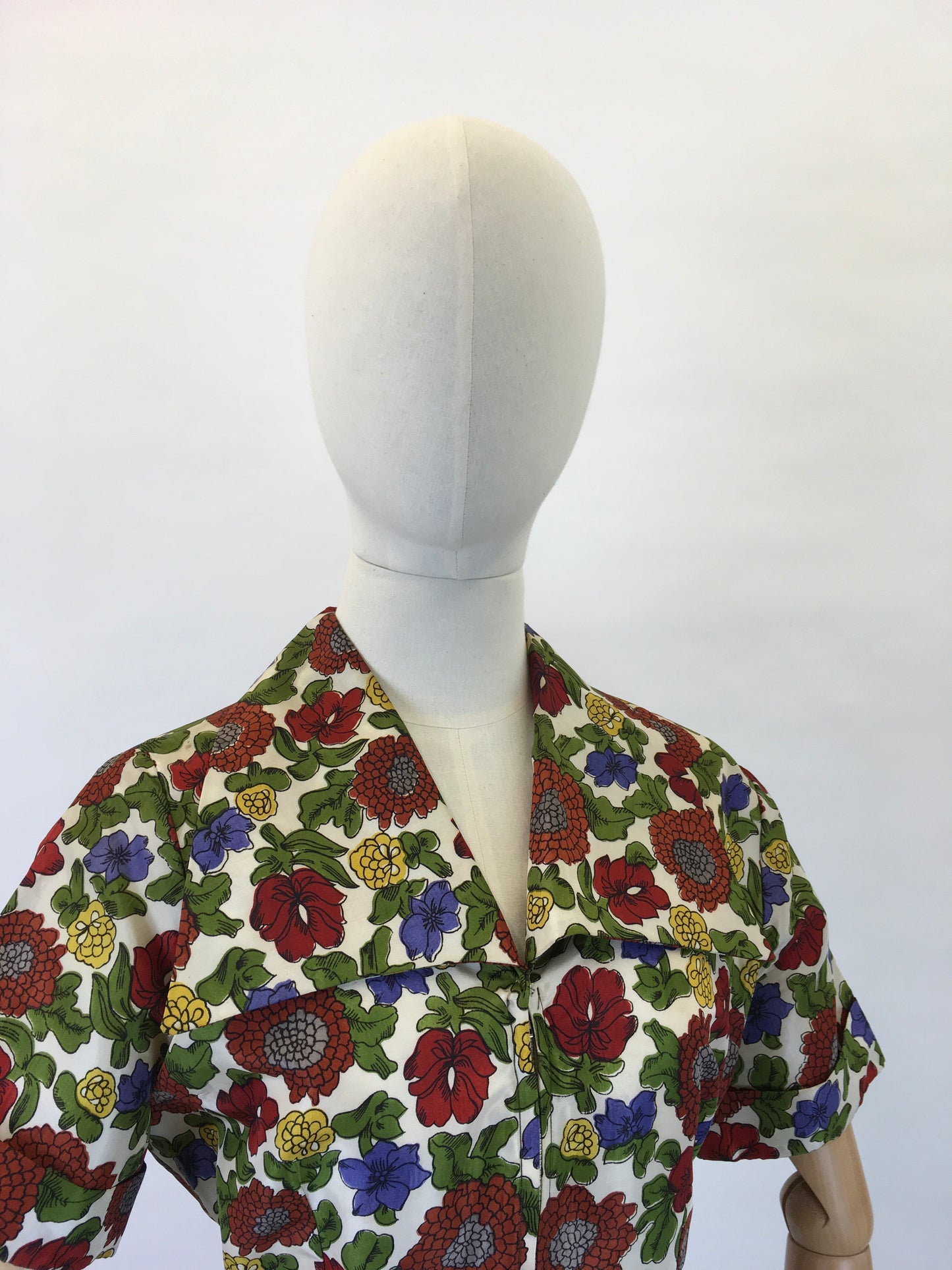 Original 1940s Floral Zip Front Dress - In Lovely Autumnal Shades of Rich Wines, Blues, Yellows and Greens