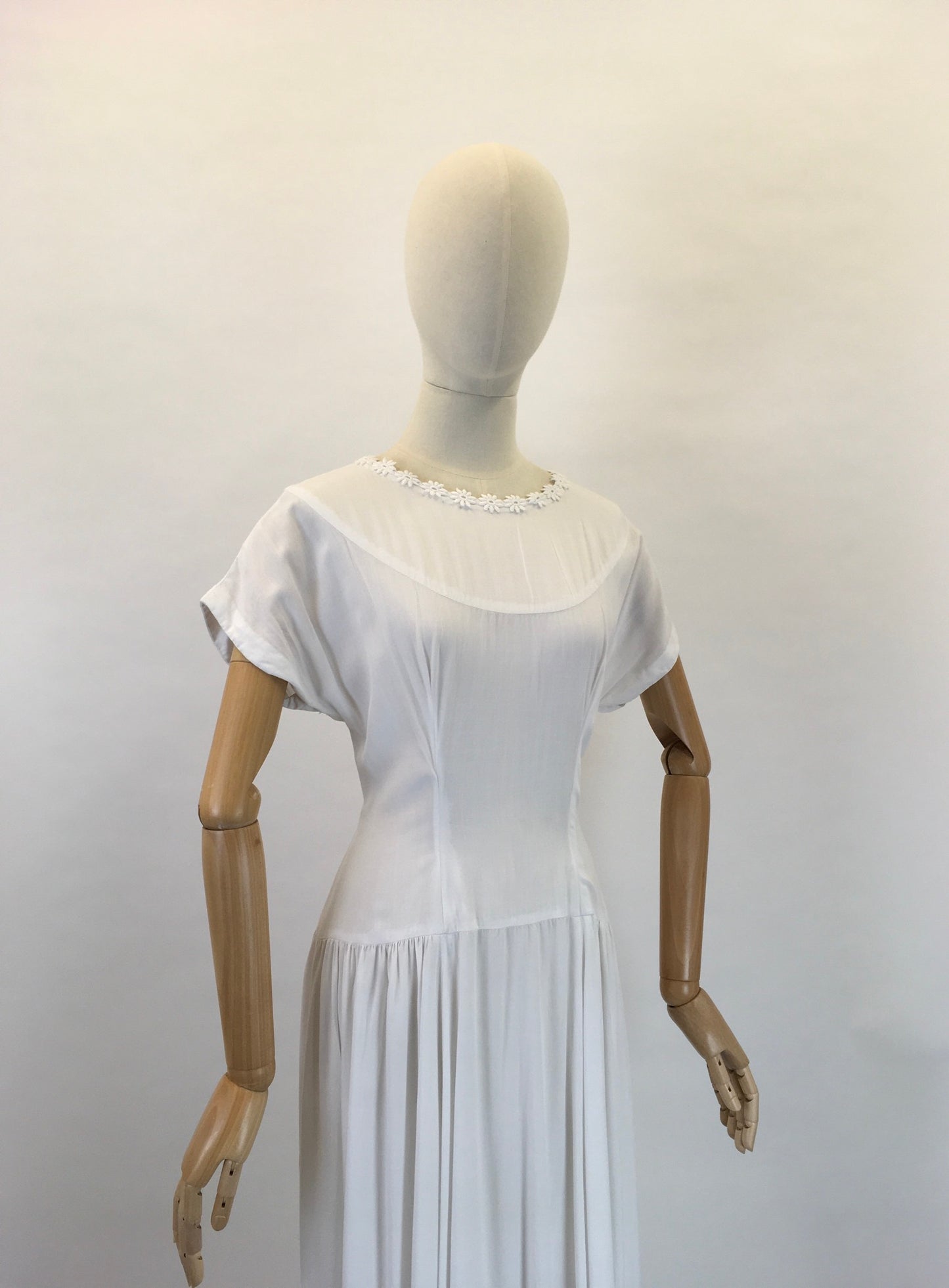 Original 1950s Darling White Day Dress - With a Beautifully Simple Broderie Anglaise Trim