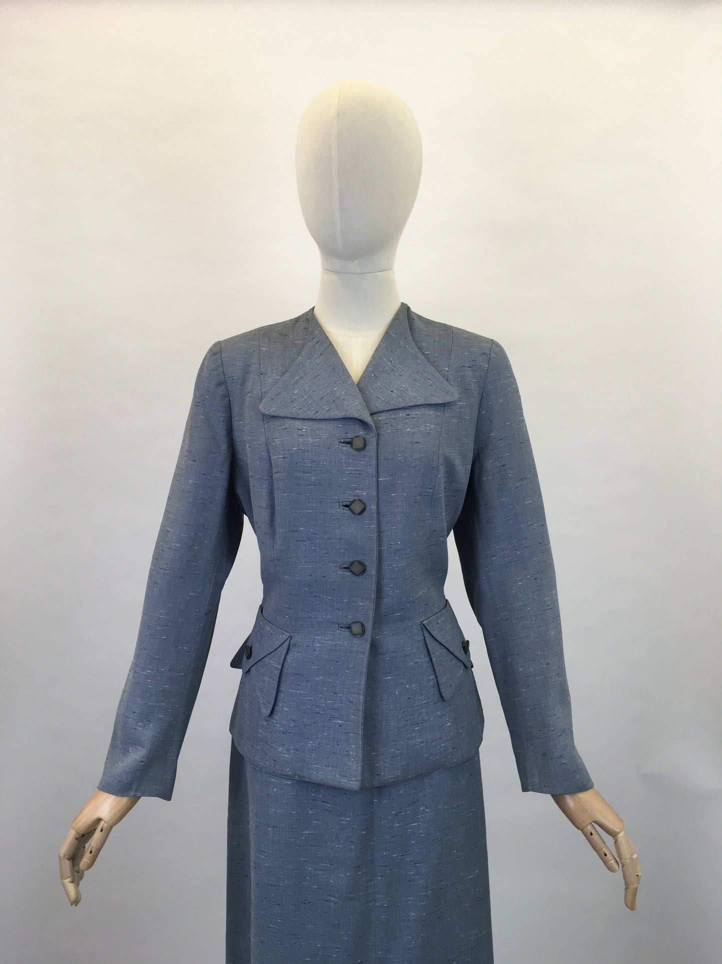 Original 1950s Atomic Fleck 2pc Suit - In a Lovely Powdered Blue