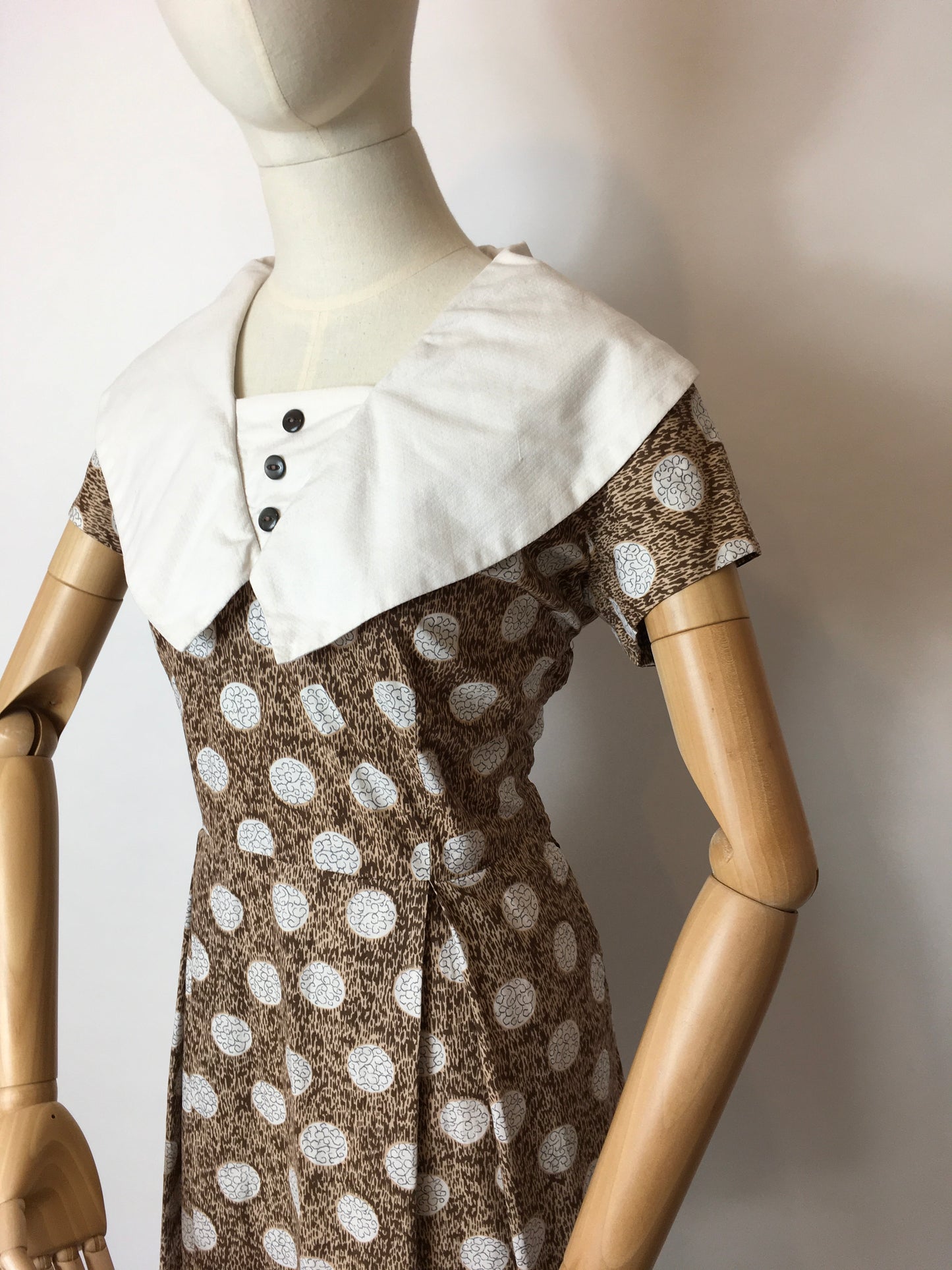 Original 1950s Cotton Day Dress - Lovely Geometric Print in Browns, Beiges and Whites