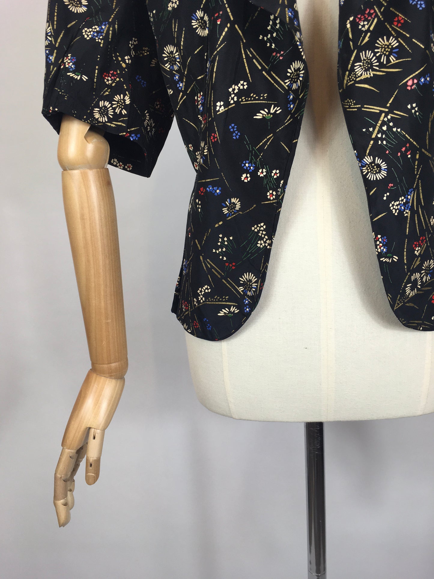 Original 1930’s Exquisite Handpainted Floral Jacket - British Made by ‘ Bermella’ Label